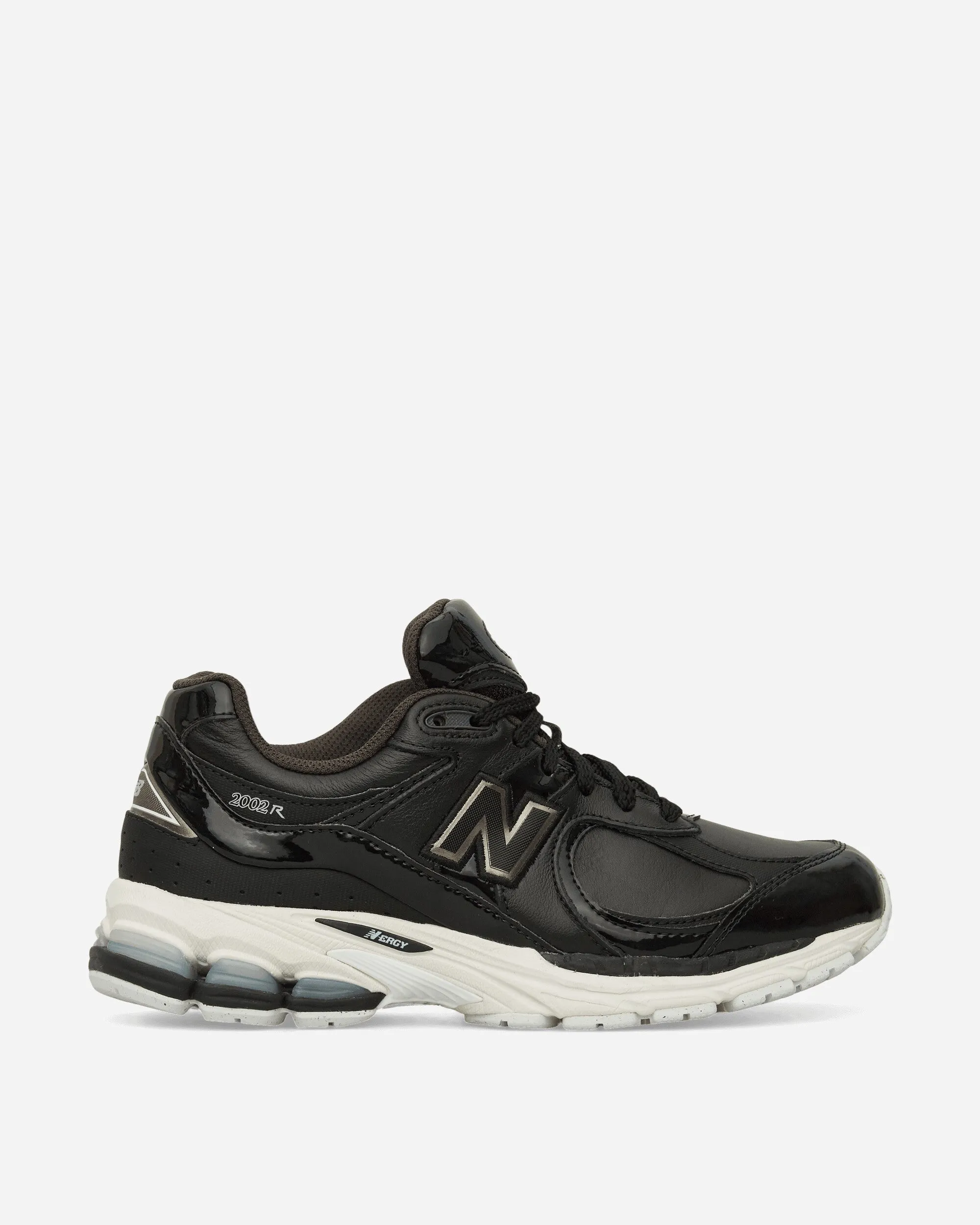Soft Stretchy sole 2002R Sneakers Black