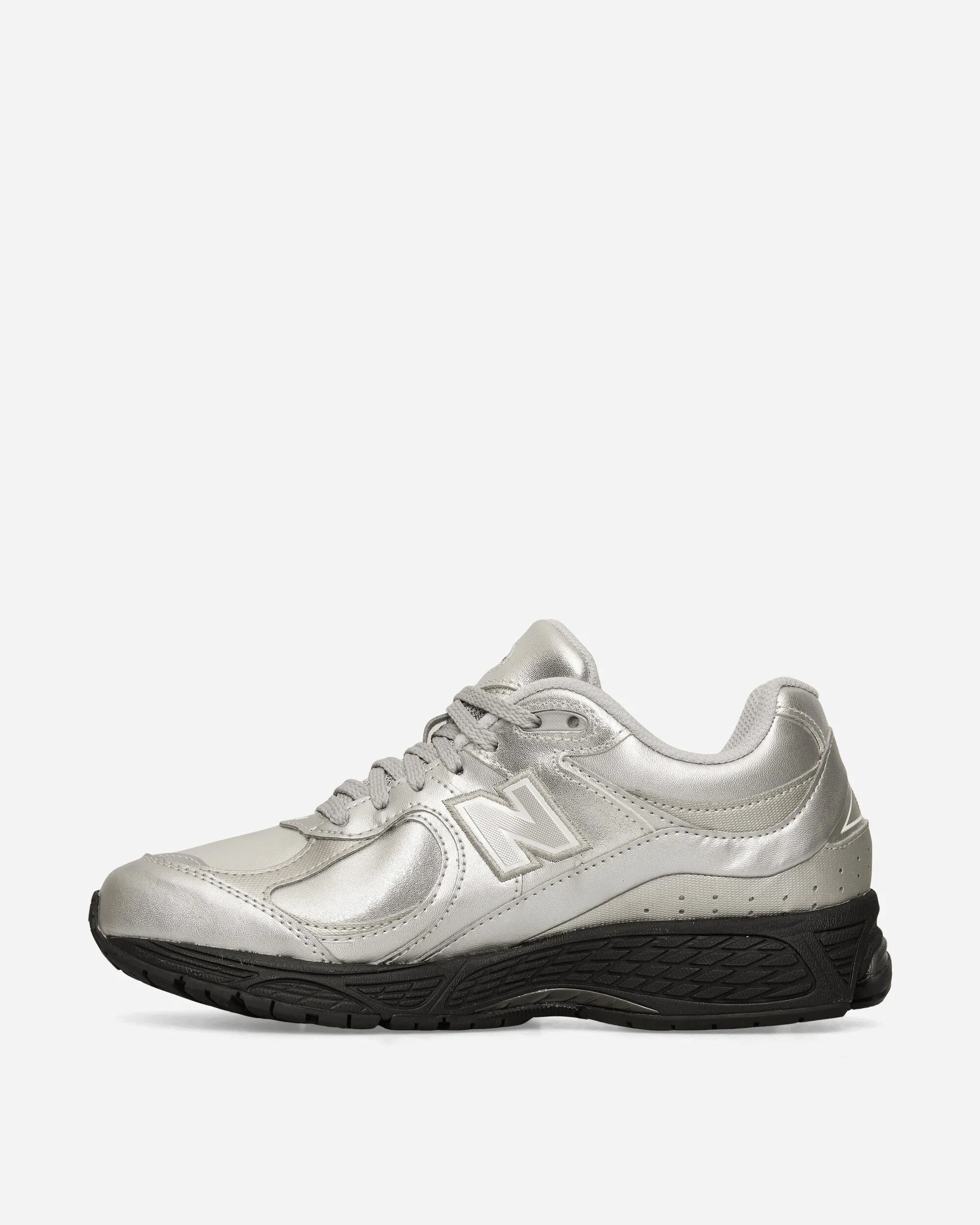 2002R Sneakers Silver Metallic Training Adaptive Flex Grooves