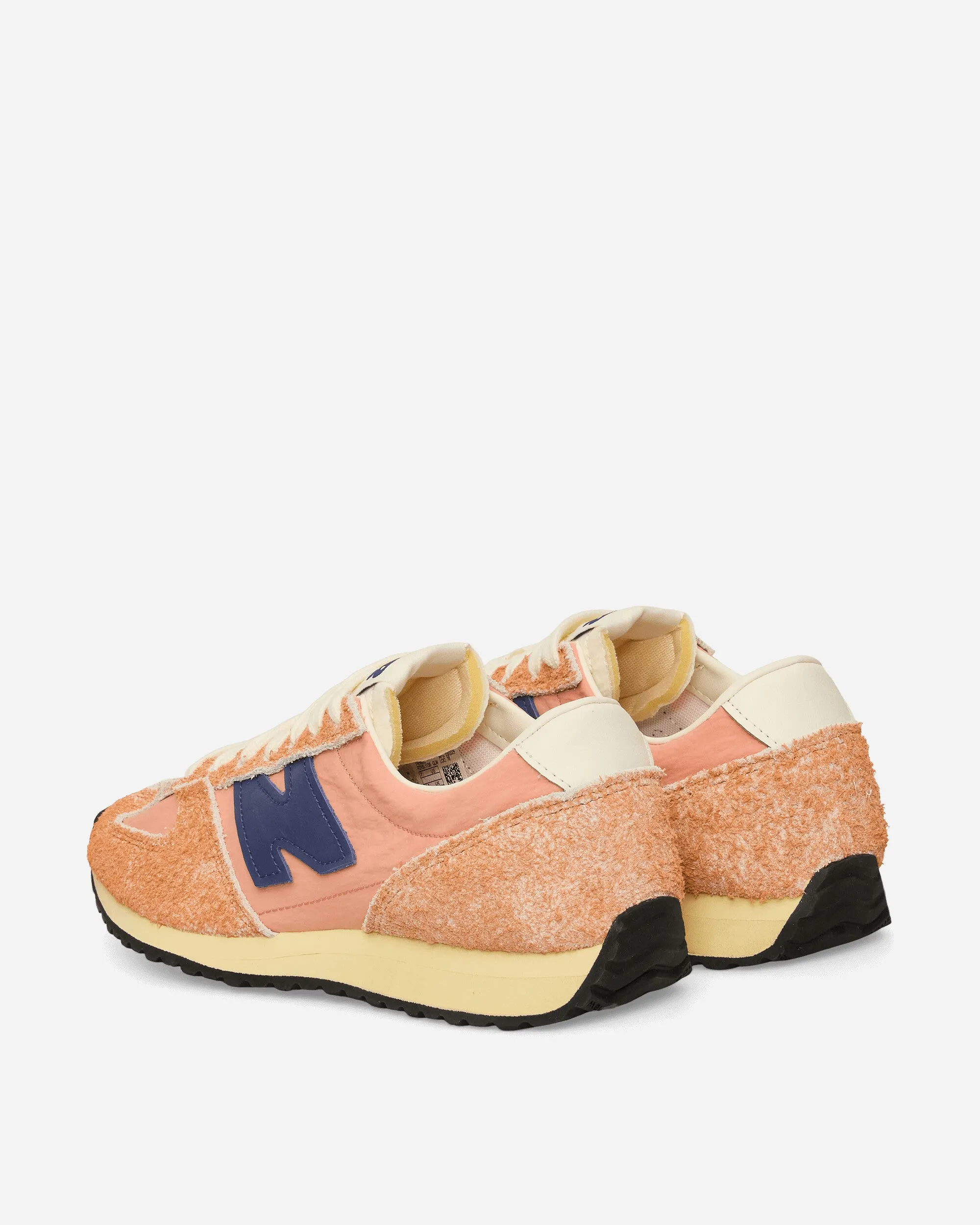 471 Sneakers Peach Nectar / Blue Oyster Comfort Edge Professional Fit