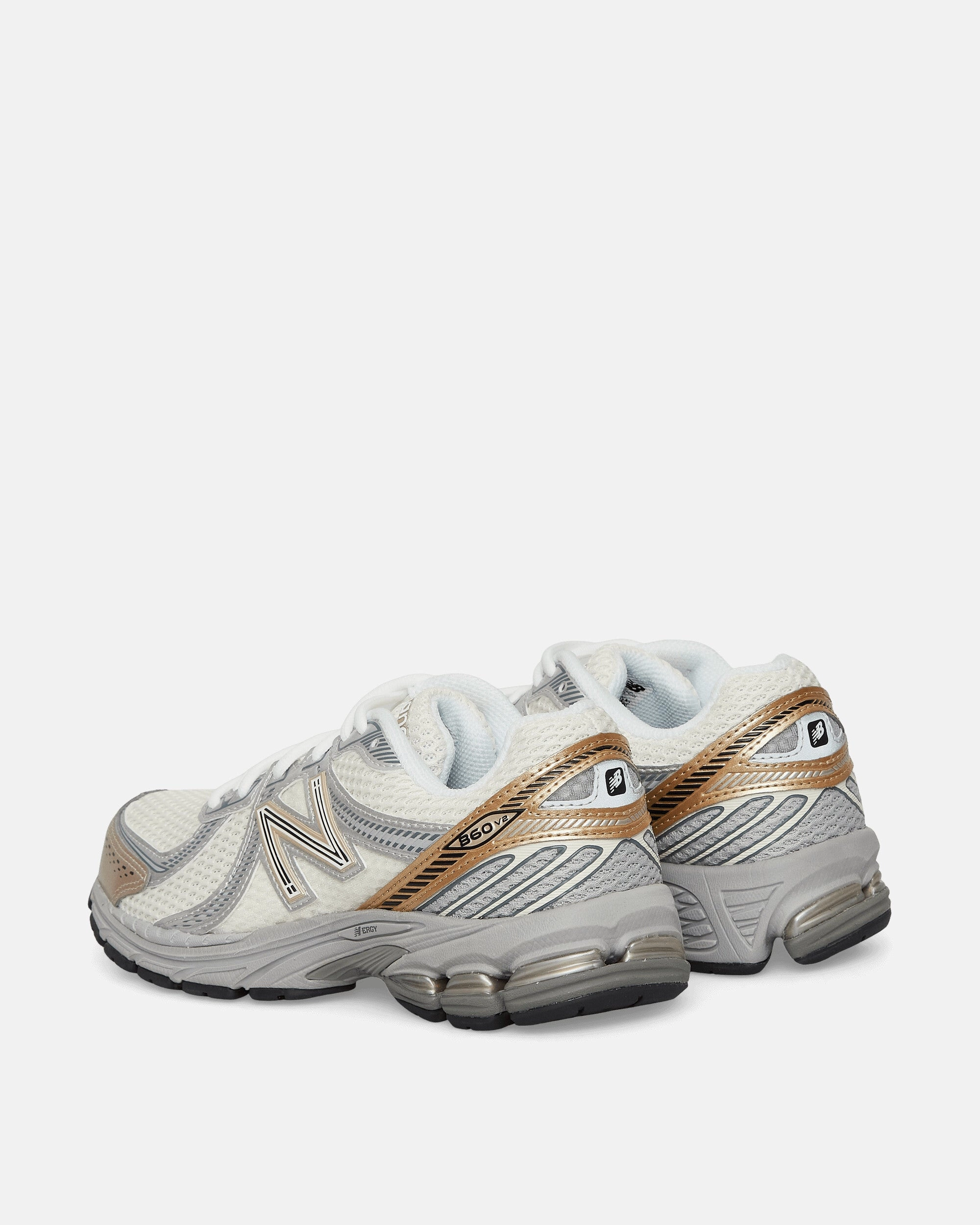 Sneaker Technology Street Ready 860v2 Sneakers Sea Salt / Gold Metallic