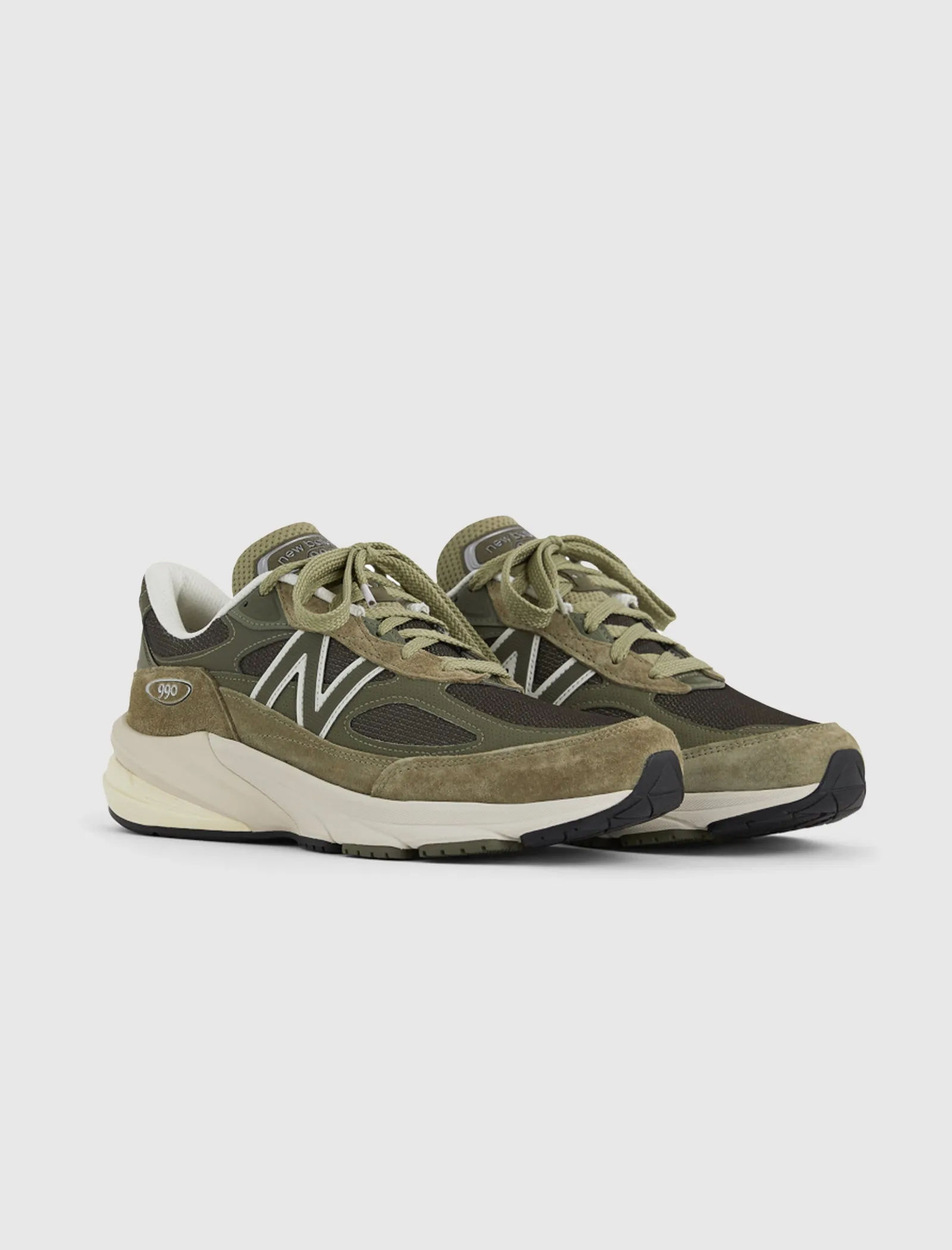 990 V6 "TRUE CAMO" Grace Walk Move Light