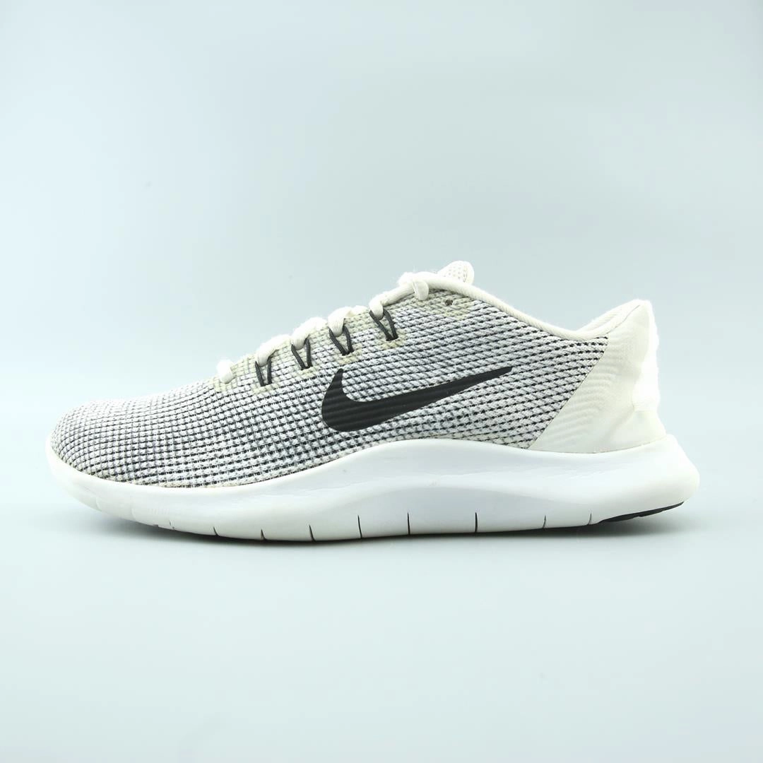 running with music NIKE FLEX RN 2018