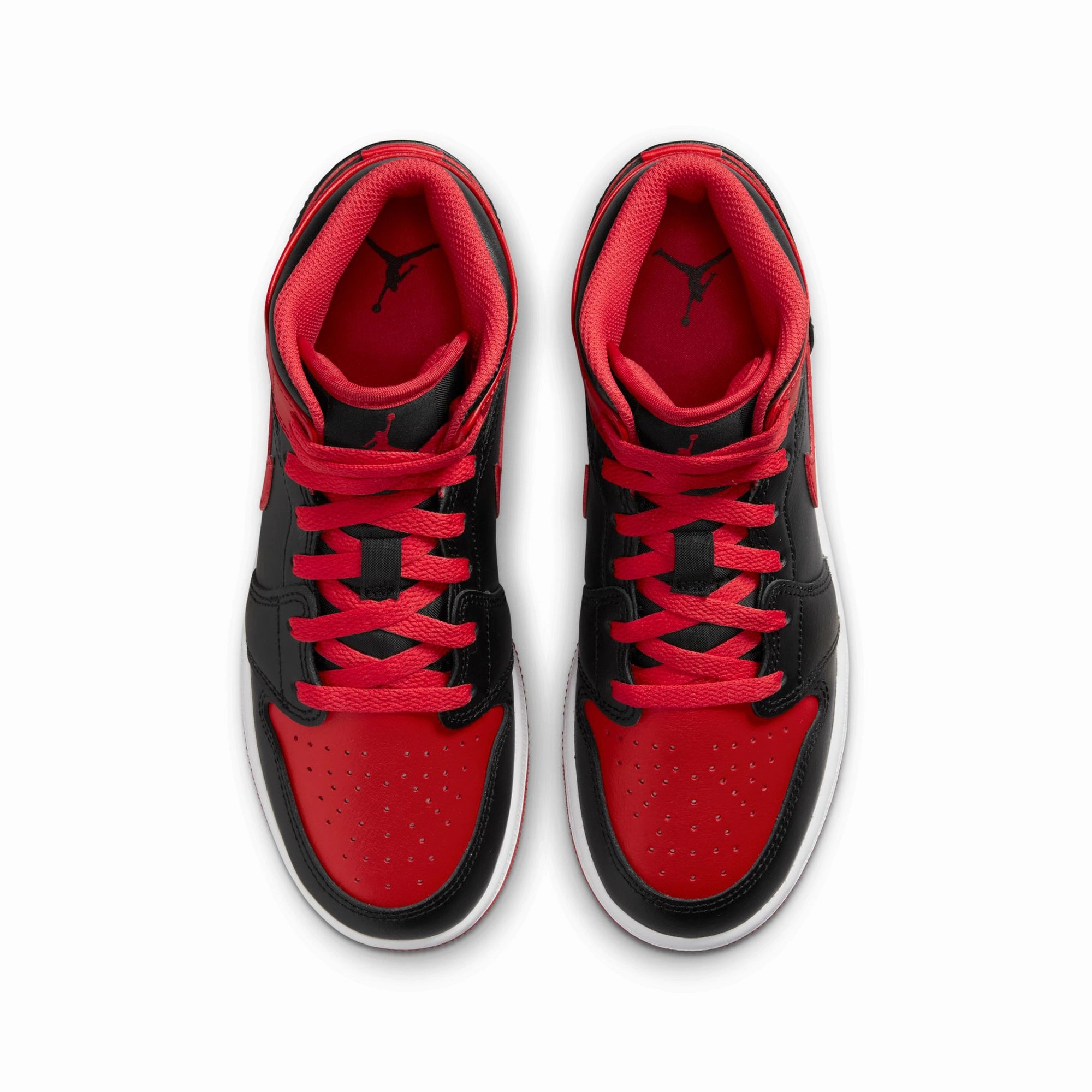 Air Jordan 1 Mid DQ8423-060 Recycled Material Options Anti Perspiration