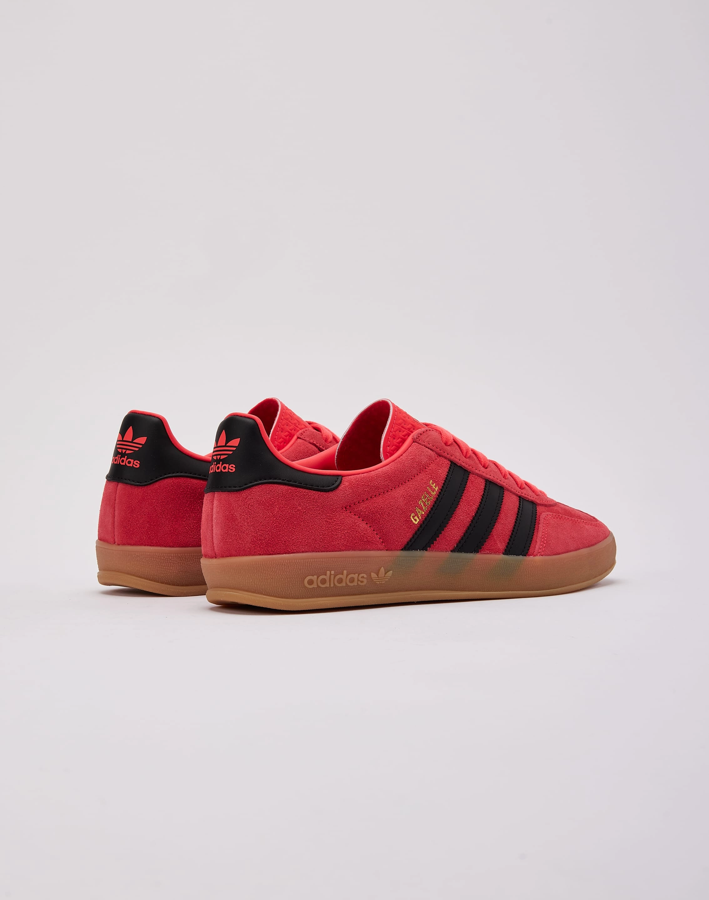 Effortless Walk Weekend Style Adidas Gazelle Indoor