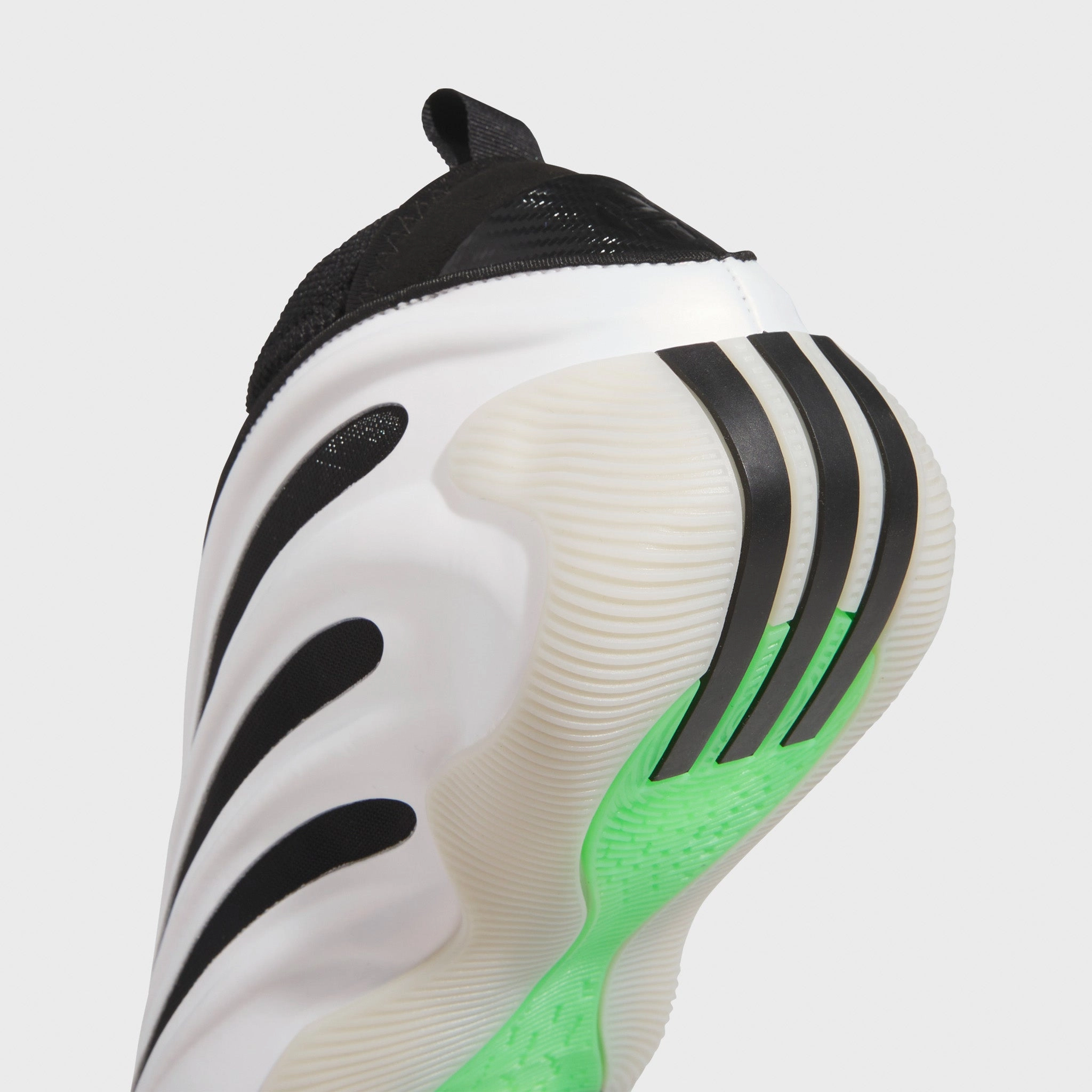 EnhancedGrip light feel adidas Harden Volume 9 Gold / Black