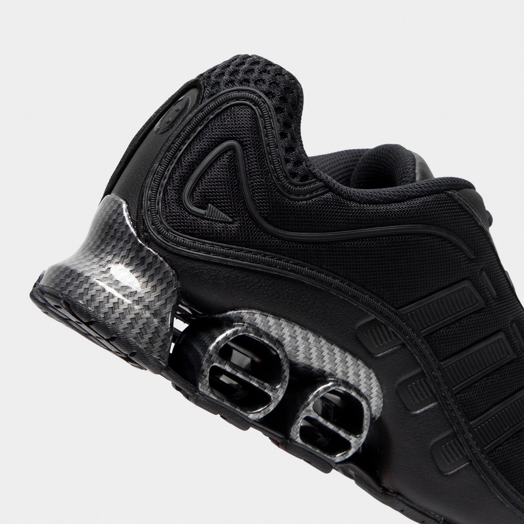 adidas Megaride O1 Black / Black - Iron Mountain Frost Step Minimal Comfort