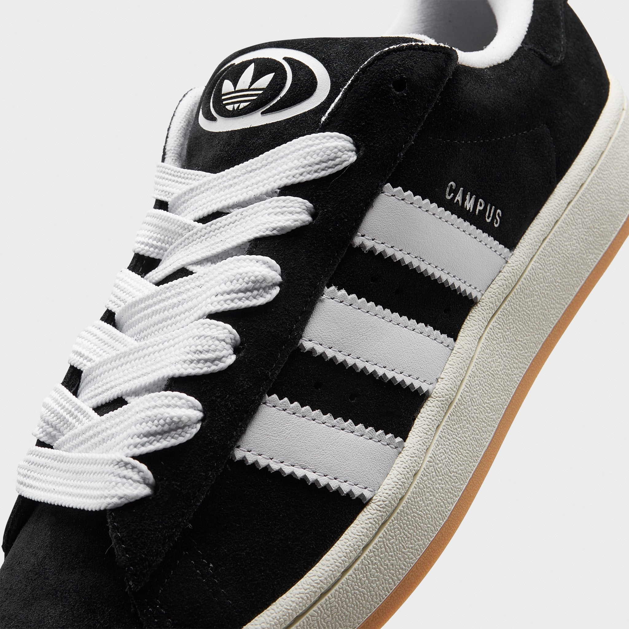 Weekend Vibes adidas Originals Campus 00s Core Black / Footwear White - Off White