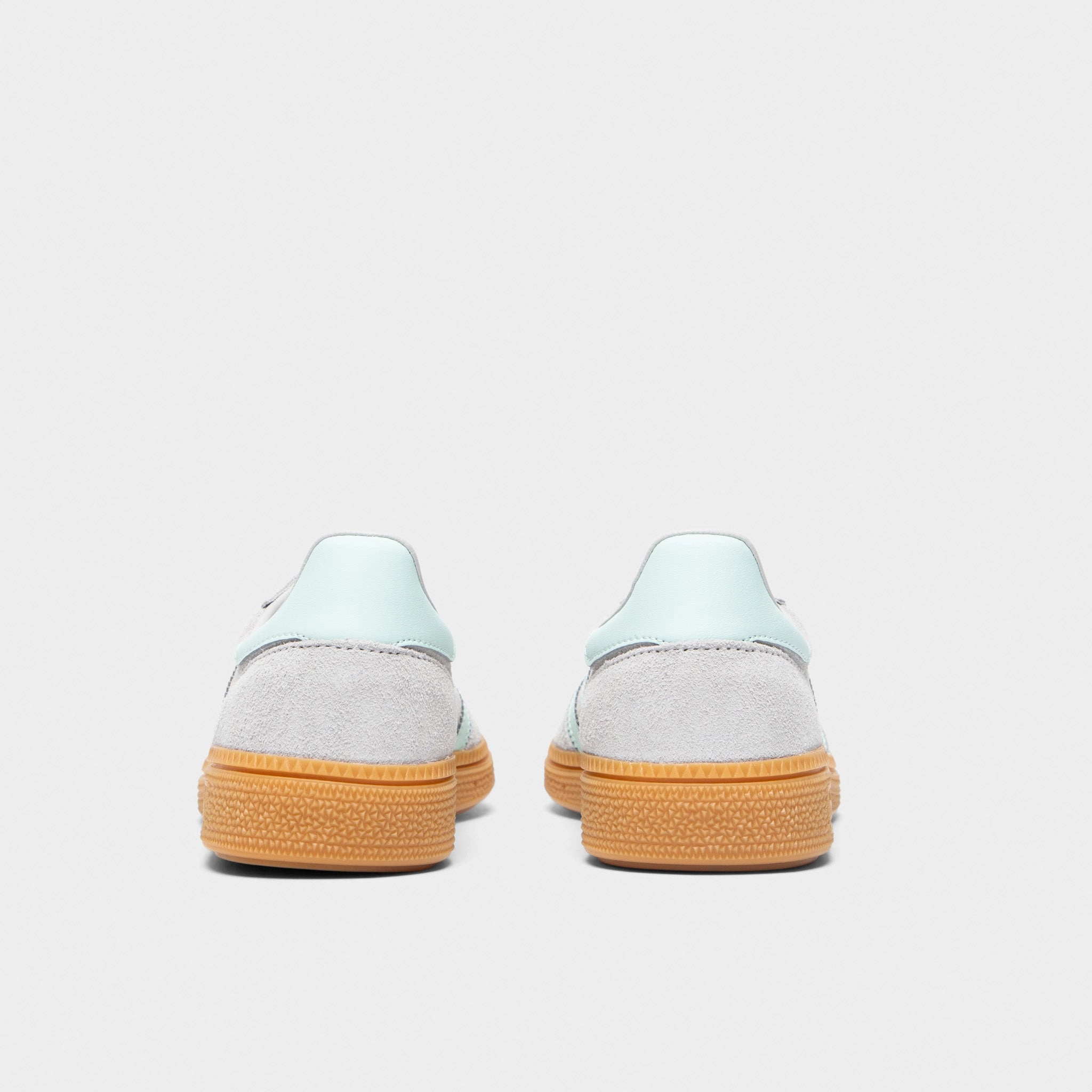 Cool Mesh Soft Cushioning adidas Originals Juniors' Handball Spezial J Grey / Halo Mint - Gum
