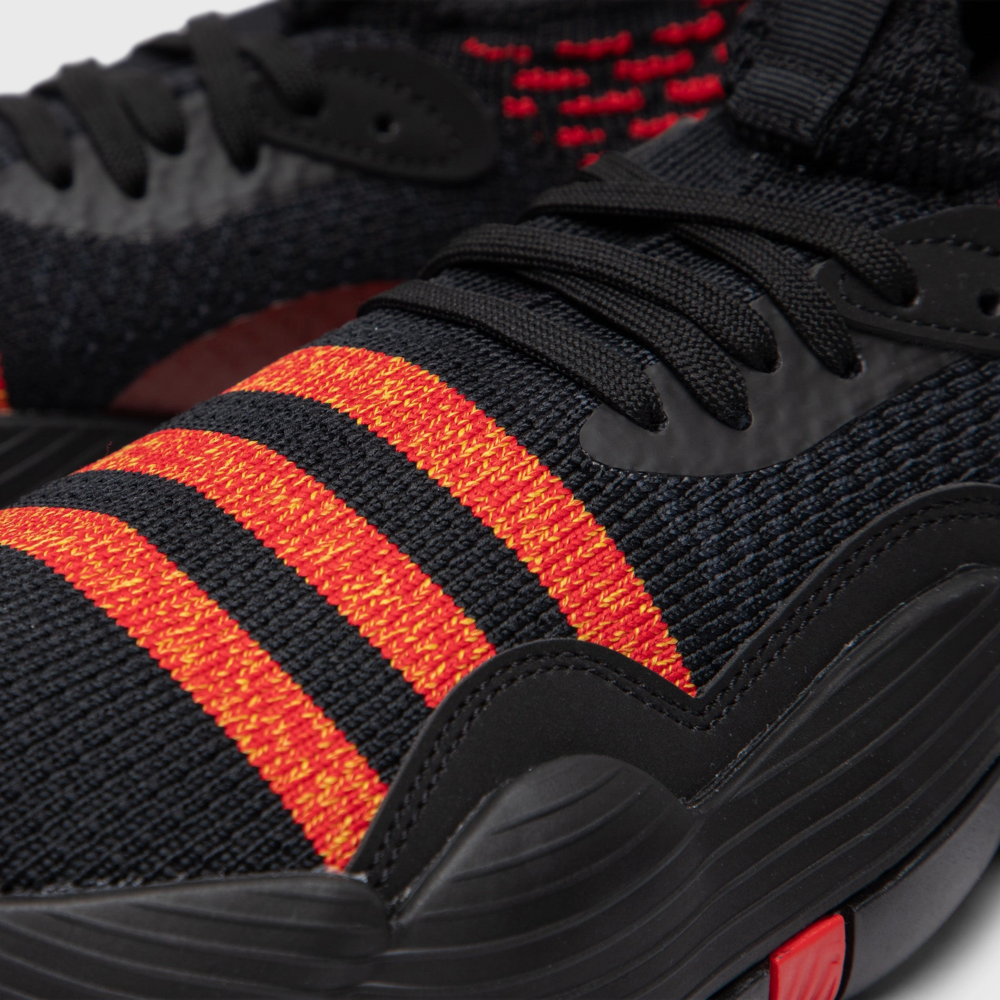 adidas Trae Young 2.0 Core Black / Better Scarlet - Bold Gold Max Bounce