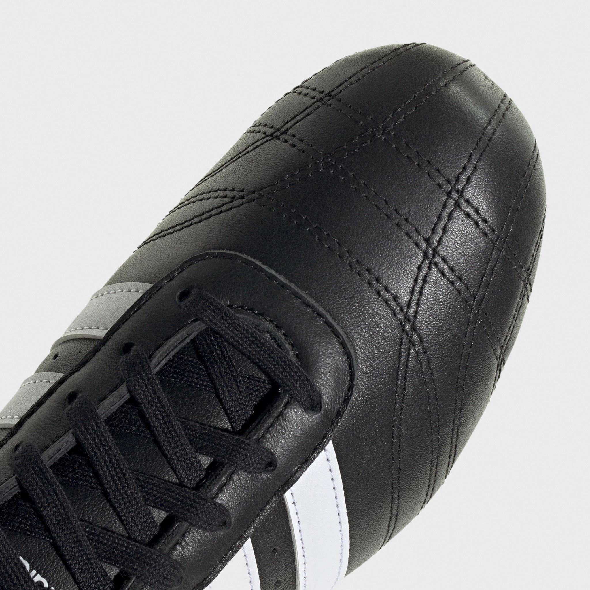 adidas Women's Taekwondo Lace Black / White - Gum Comfort Feel Fog Jog