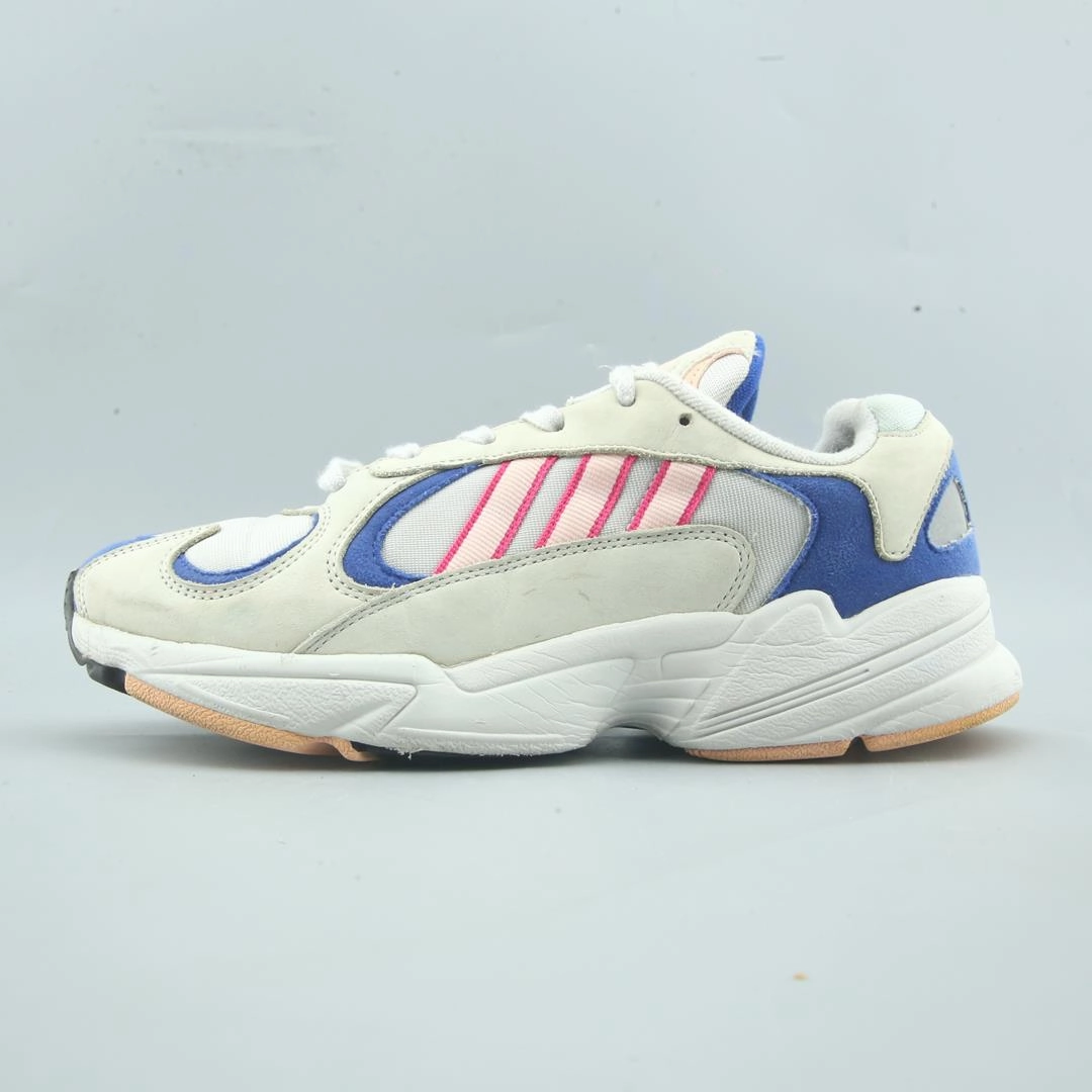 ADIDAS  YUNG-1 High Flexibility Dynamic Motion Wrapping