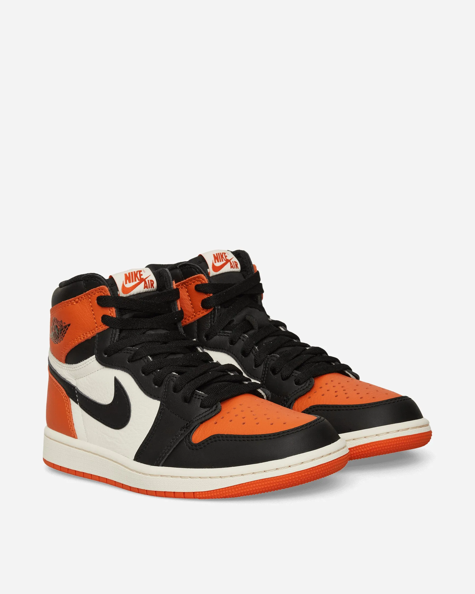 Air Jordan 1 High OG Sneakers Shattered Backboard Clean Form Ergonomic Lacing System