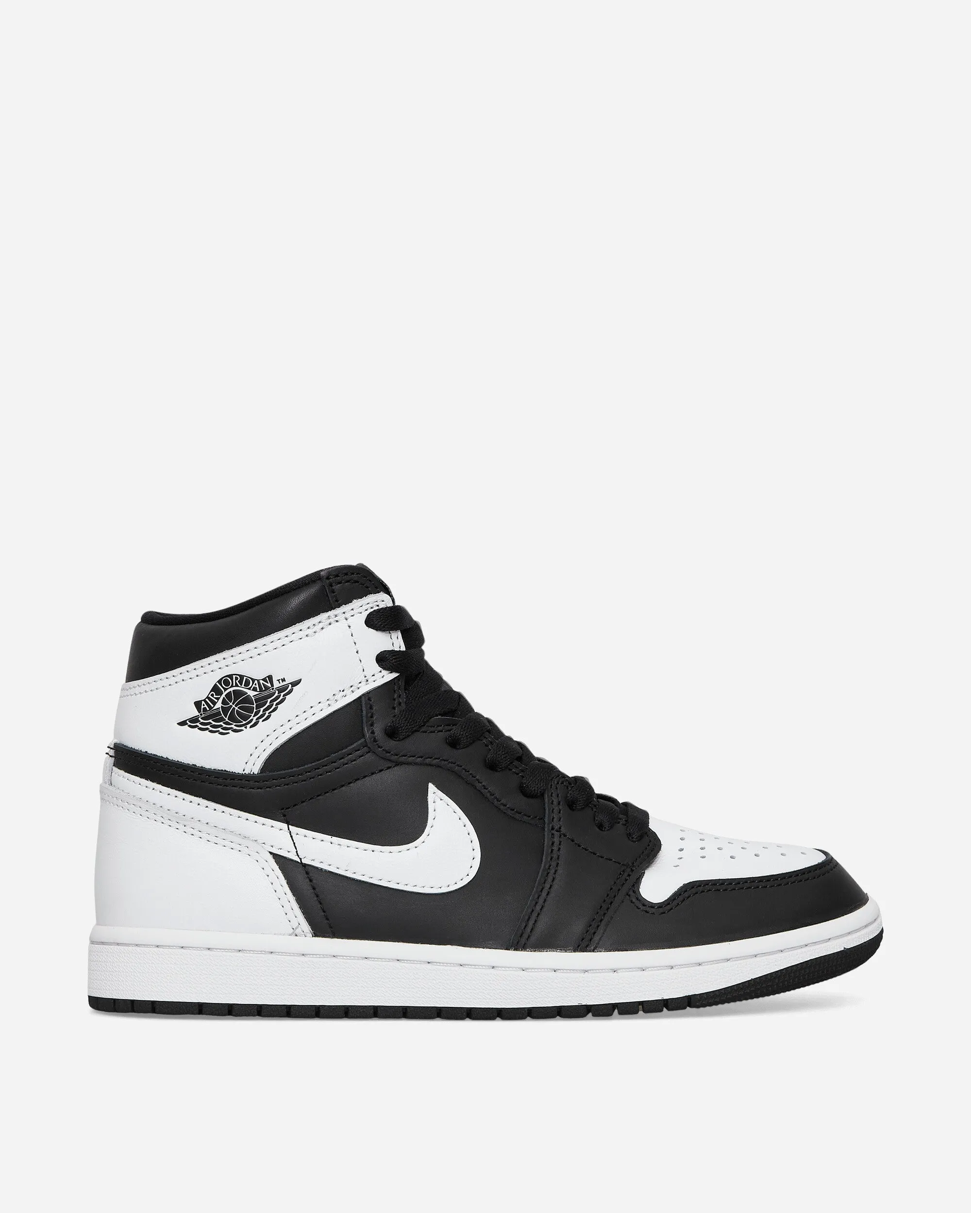 Fit Control Air Jordan 1 Retro High Sneakers Black / White