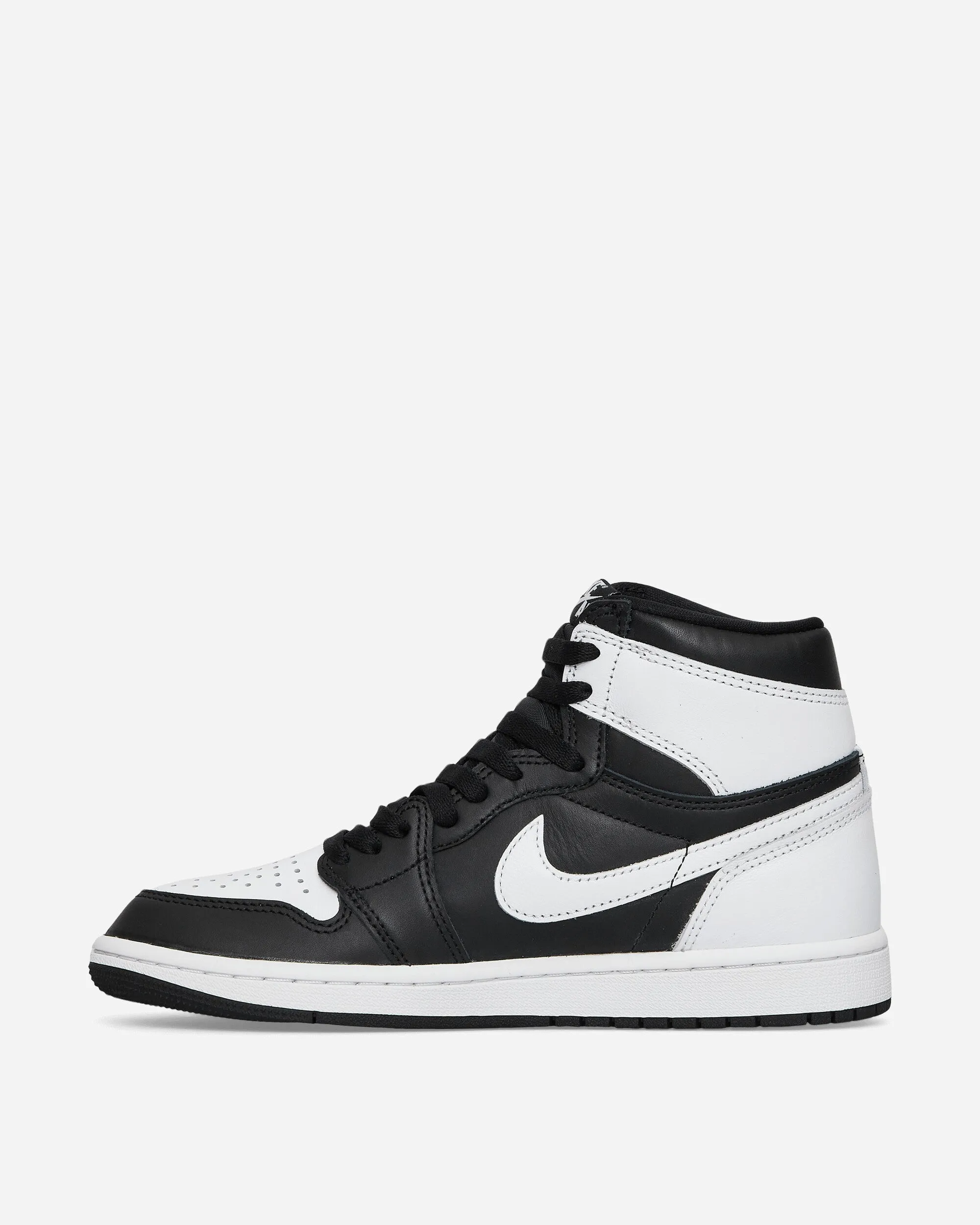 Air Jordan 1 Retro High Sneakers Black / White Reinforced sidewalls Thermoplastic Bonding