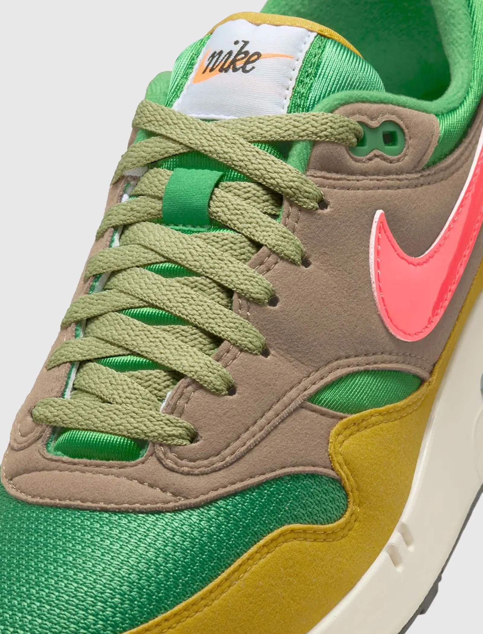 AIR MAX 1 '86 "POWERWALL" Flexible Design Autumn Cool