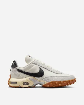 Air Max Waffle Sneakers Sail / Neutral Grey Active Flex Impact Dispersing Geometries