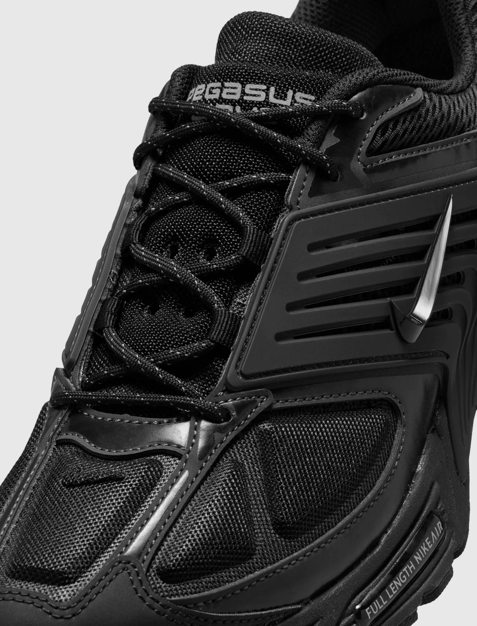AIR PEGASUS WAVE "BLACK AND METALLIC SILVER" Heat Guard