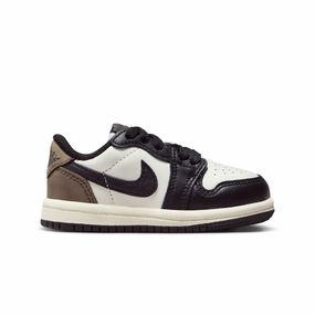 Lace Up Closure System Air Jordan 1 Low OG "Mocha" FQ5435-102