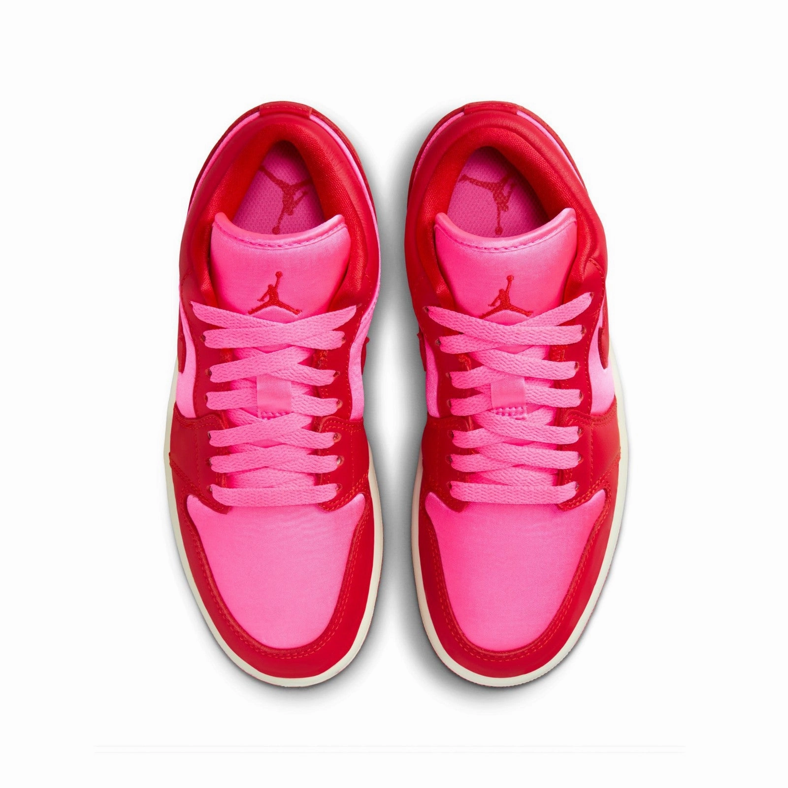 Air Jordan 1 Low SE FB9893-600 Tidy look