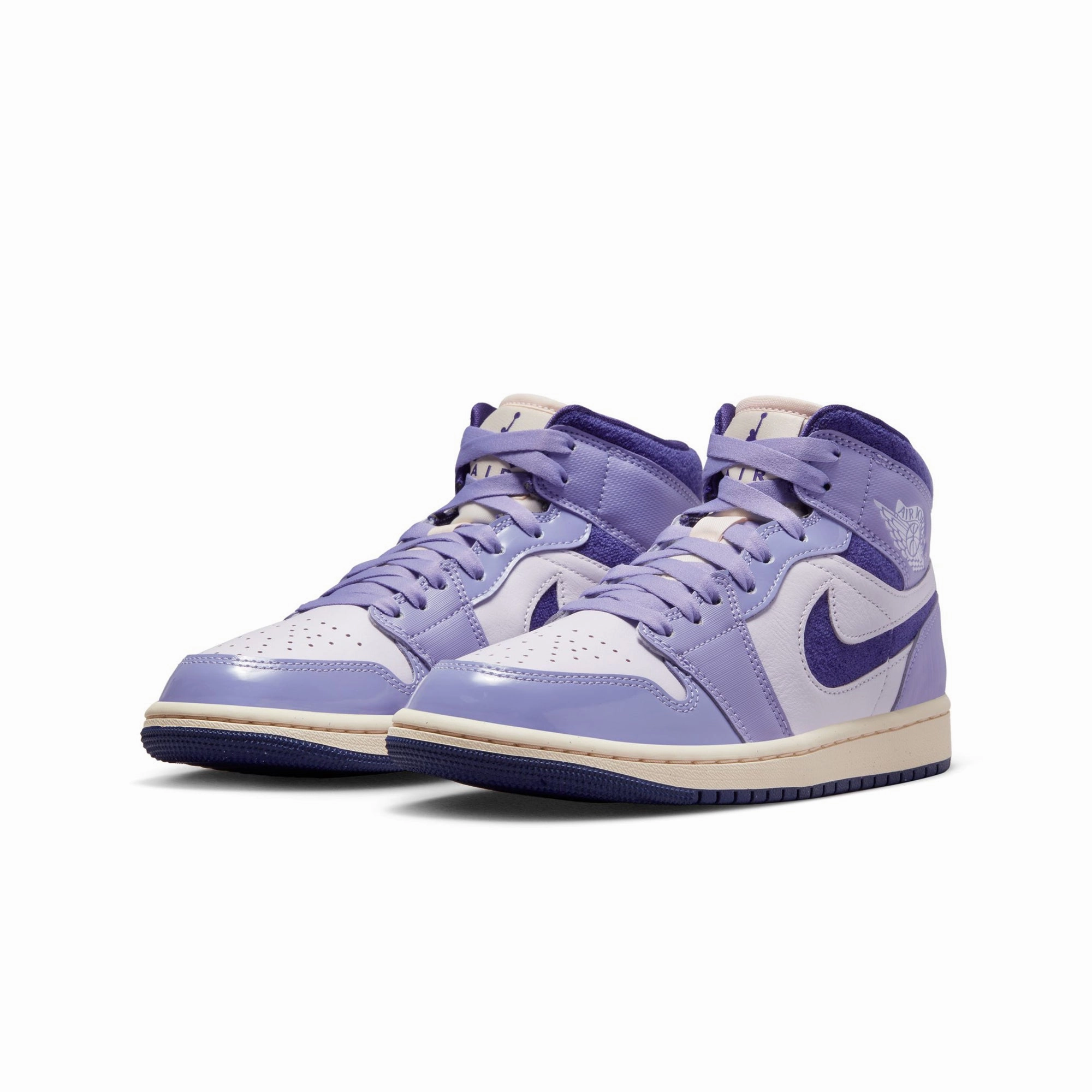 Fitness Edge Air Jordan 1 Mid SE Women's DZ3745-500