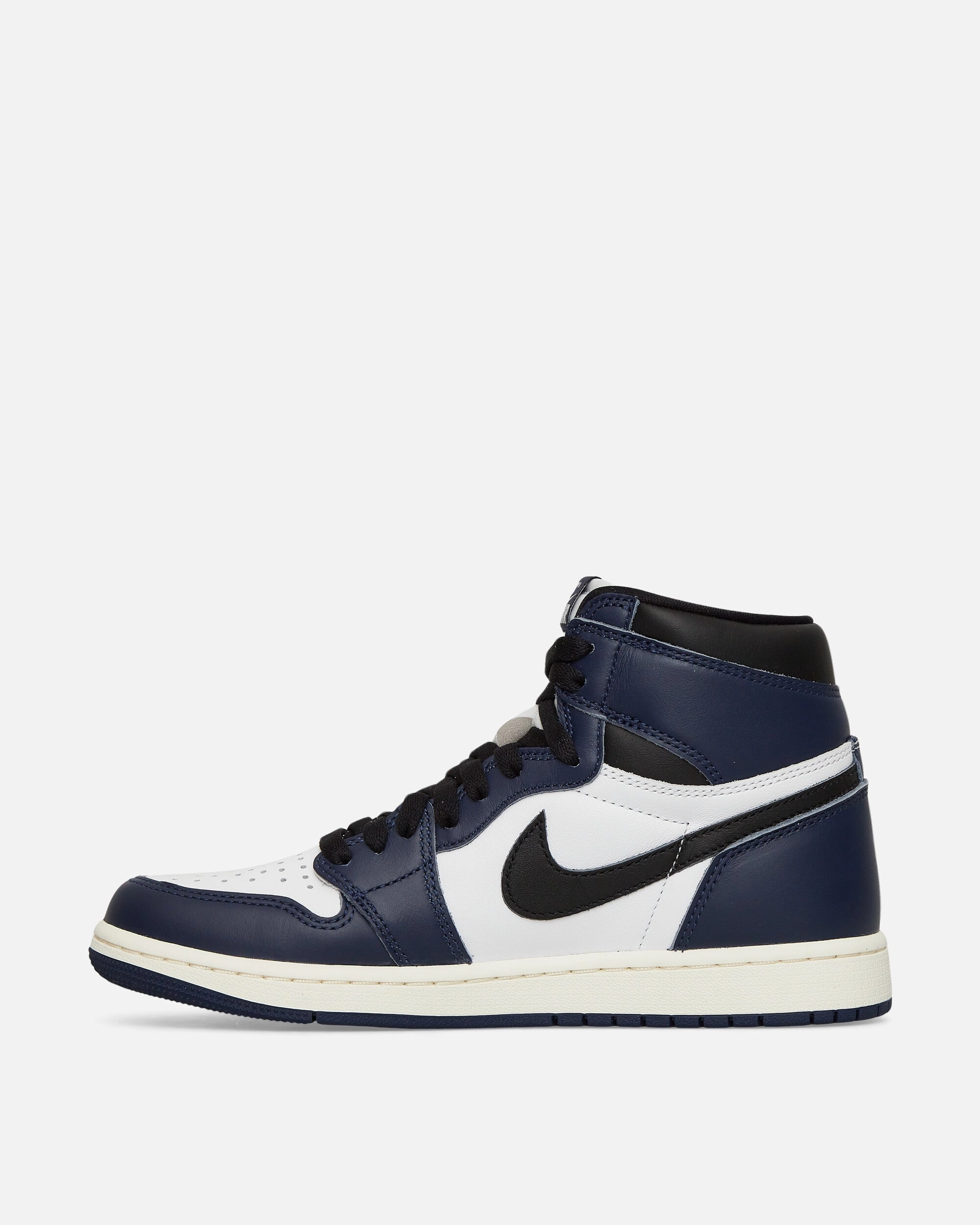 Air Jordan 1 Retro High OG Sneakers Midnight Navy Pressure Relief Zones Cushioned Footbed