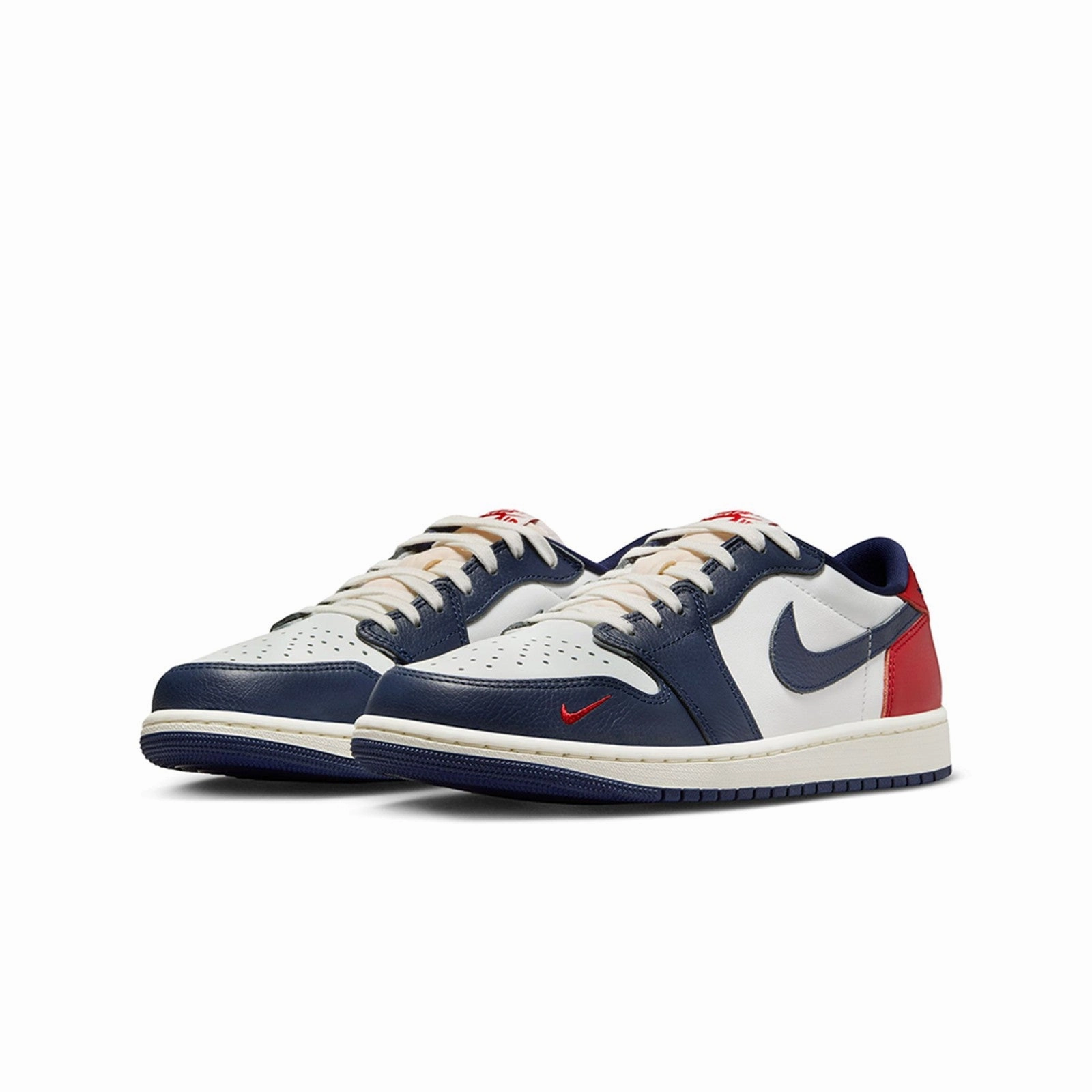 AIR JORDAN 1 RETRO LOW OG HQ2993-100 Weekend Fit