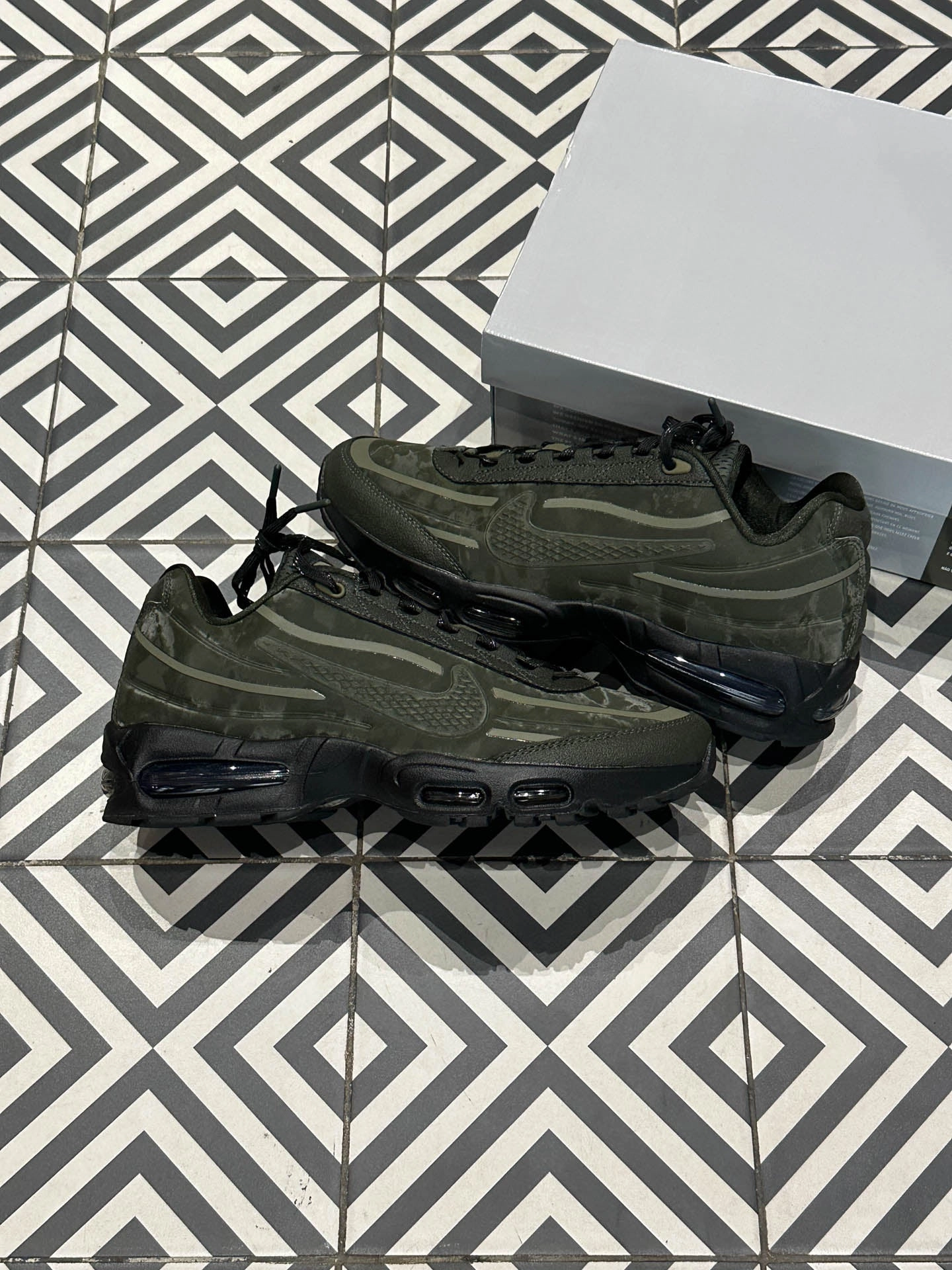 RubberOutsole Air Max 95 Worksout Sequoia (Taille 46)
