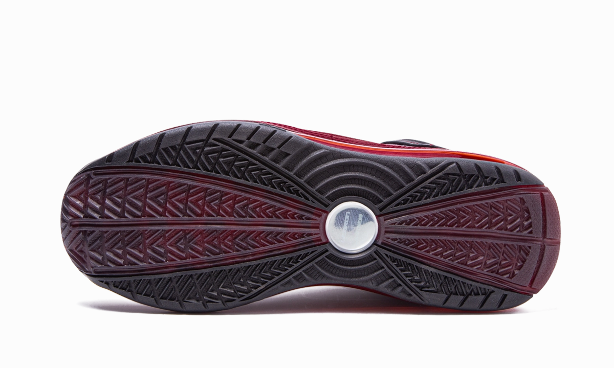 Air Max Lebron 7 Retro "Christmas 2019" Jump Stability