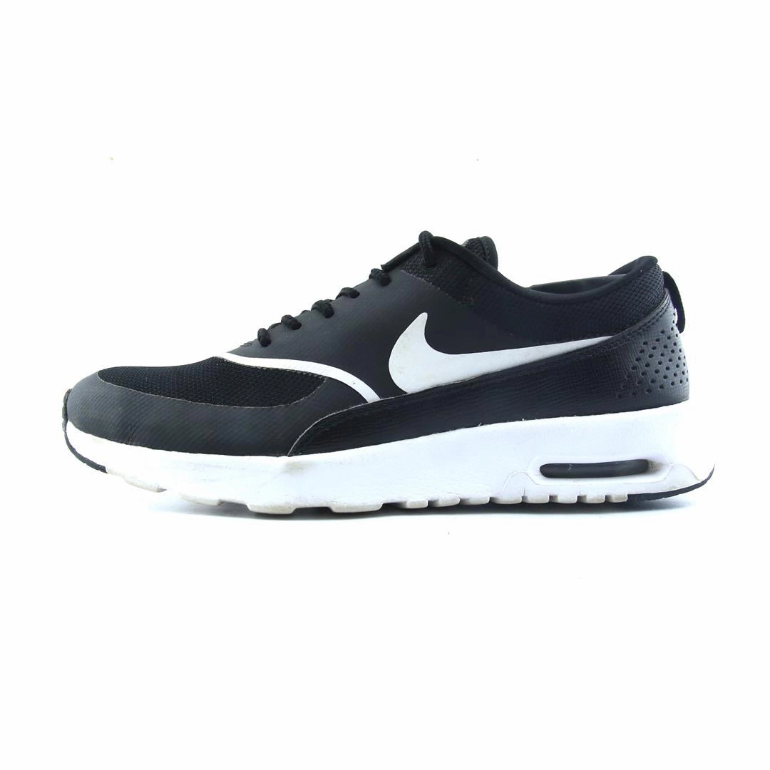 Flexible Movement Gift Idea NIKE AIR MAX THEA