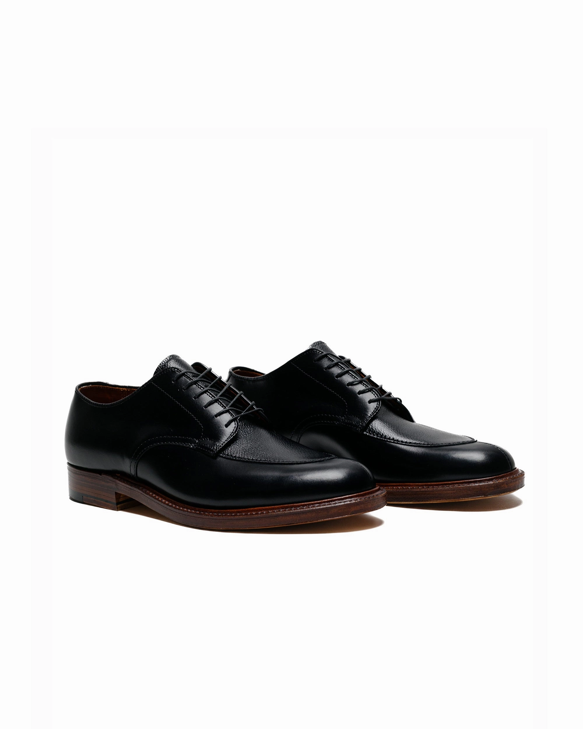 Alden V Tip Blucher Black Calfskin/Black Regina Grain G2603 Zip Up