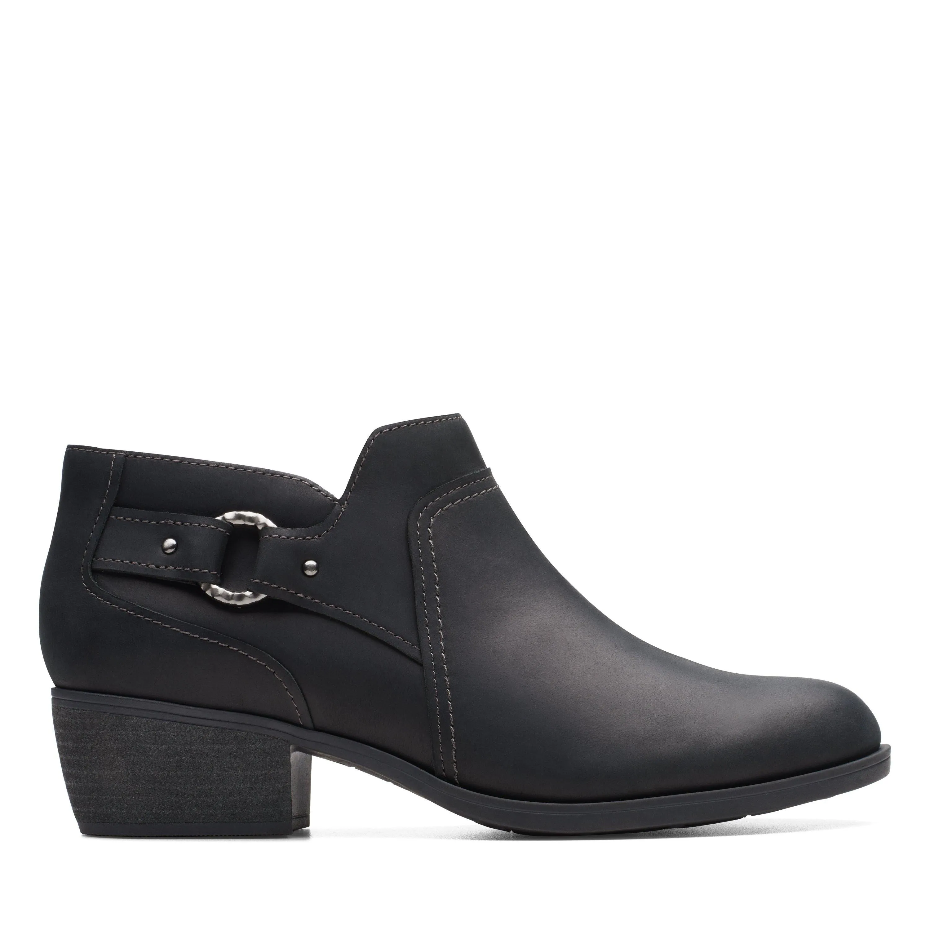 Clarks Charlten Grace in Black Leather Mud Resistant Mountain Hike