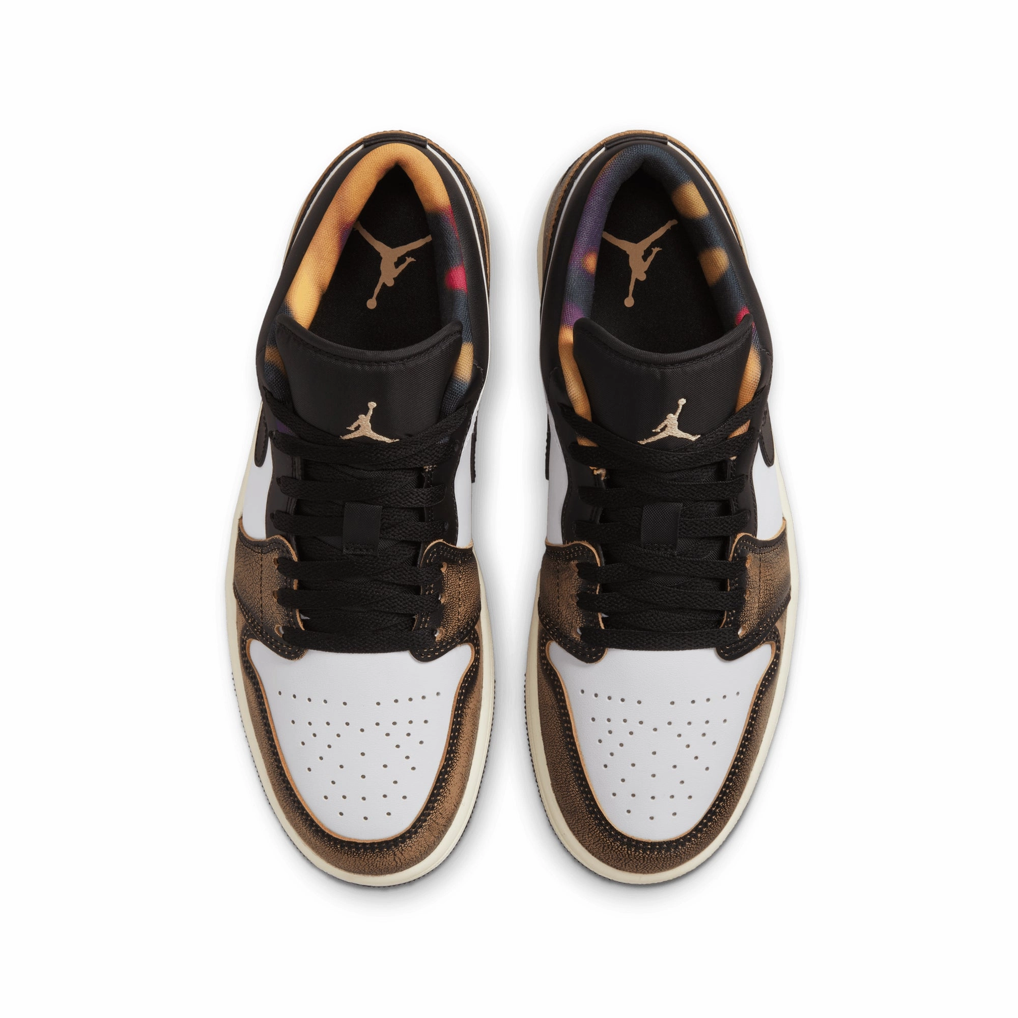Air Jordan 1 Low SE DQ8422-001 Durable Rubber Flexible Groove Design