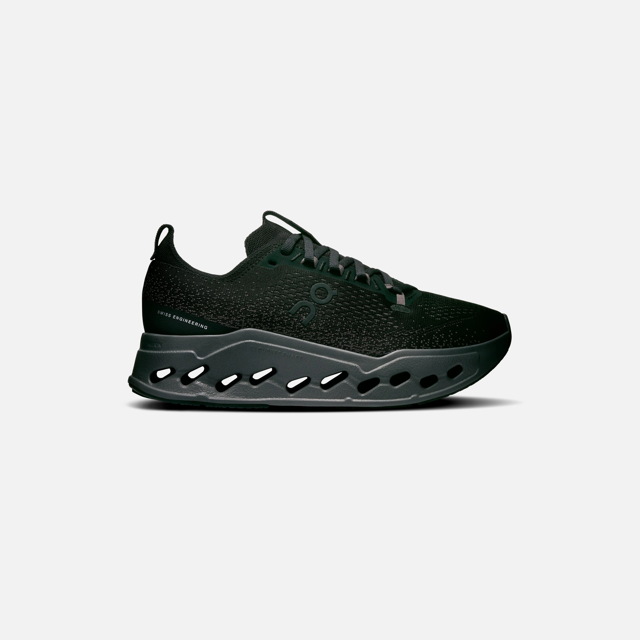 All Road Specification Wmns Cloudsurfer Max flexible fabric shoe stuff