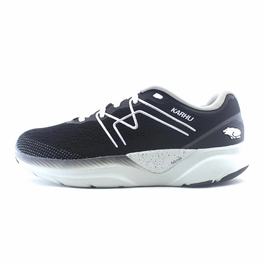 KARHU FUSION 3.5 running with dog shoes