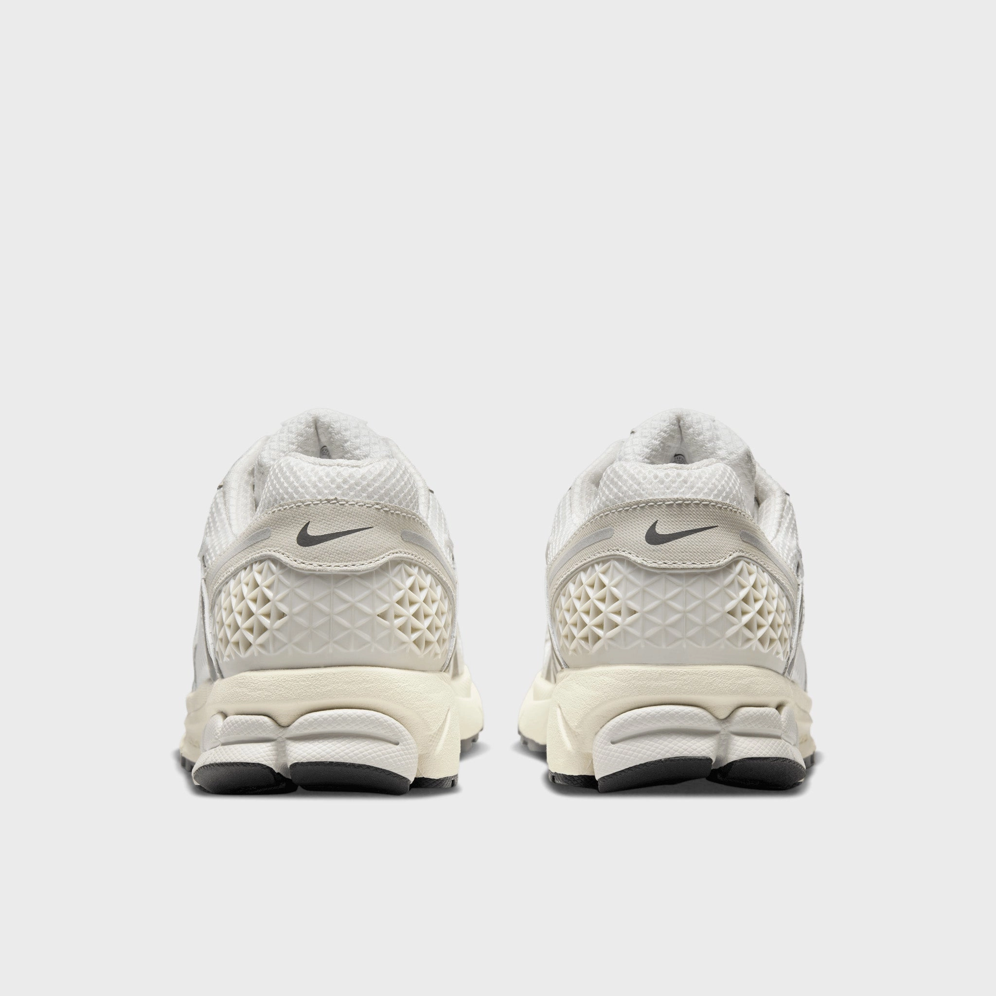 Soft Soles Nike Zoom Vomero 5 Platinum Tint / Photon Dust - Cashmere