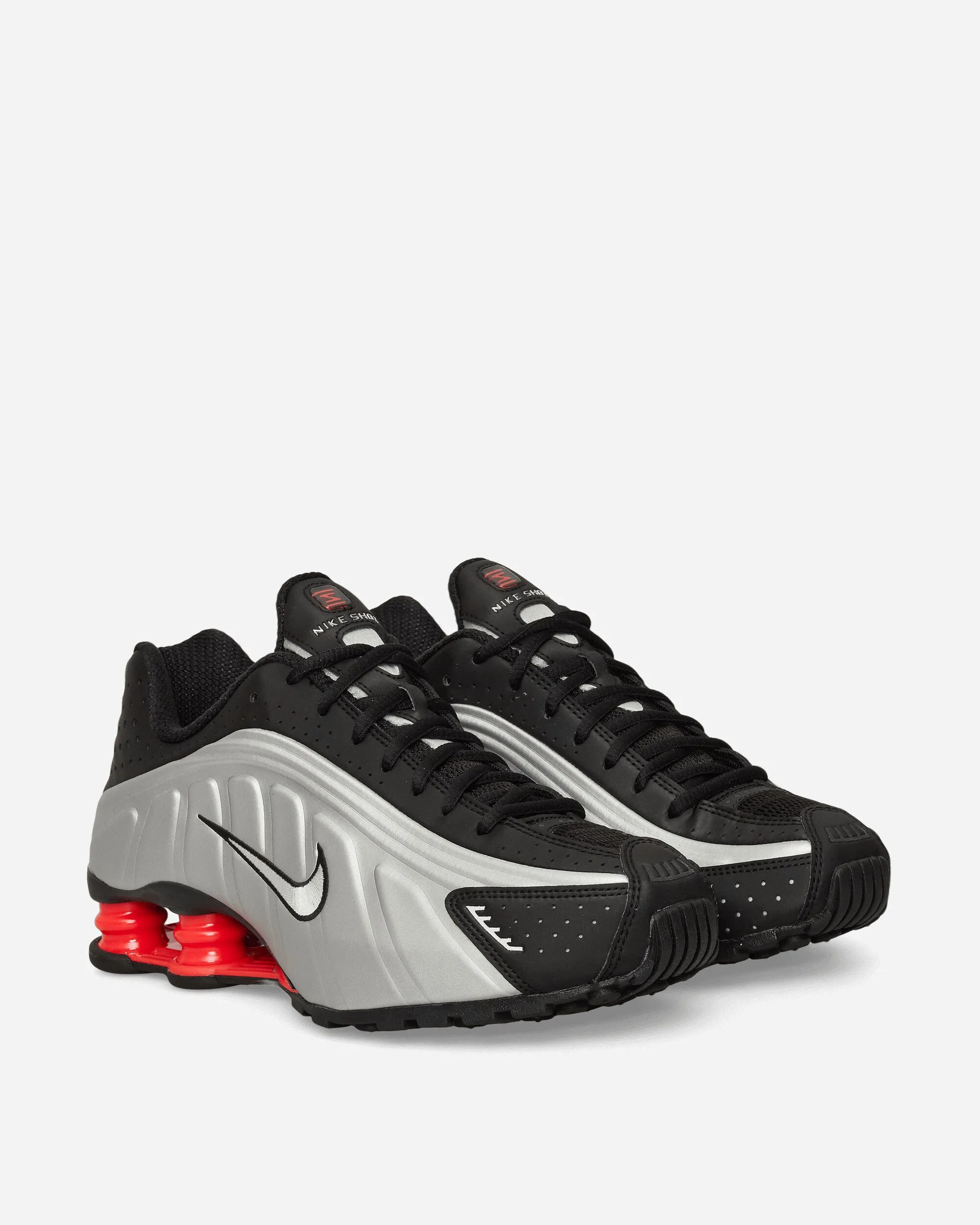 Collared Ankle Padding Street Focus Women's Shox R4 Sneakers Metallic Silver / Black / Light Crimson