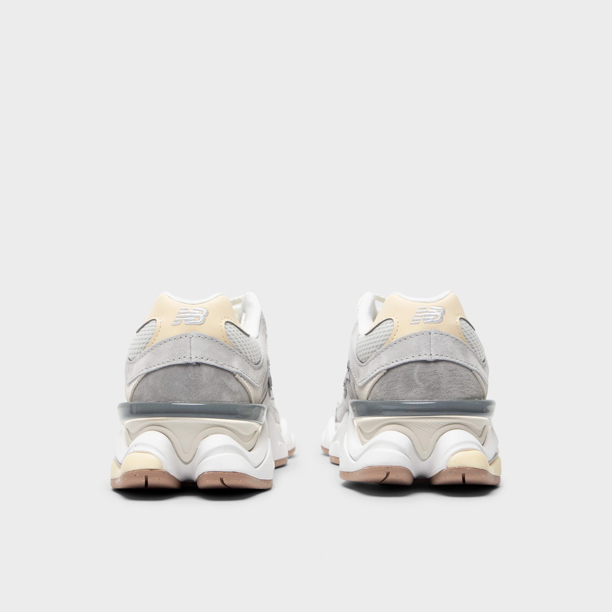 Converse All Star Comfort Design New Balance 9060 Slate Grey / Calcium
