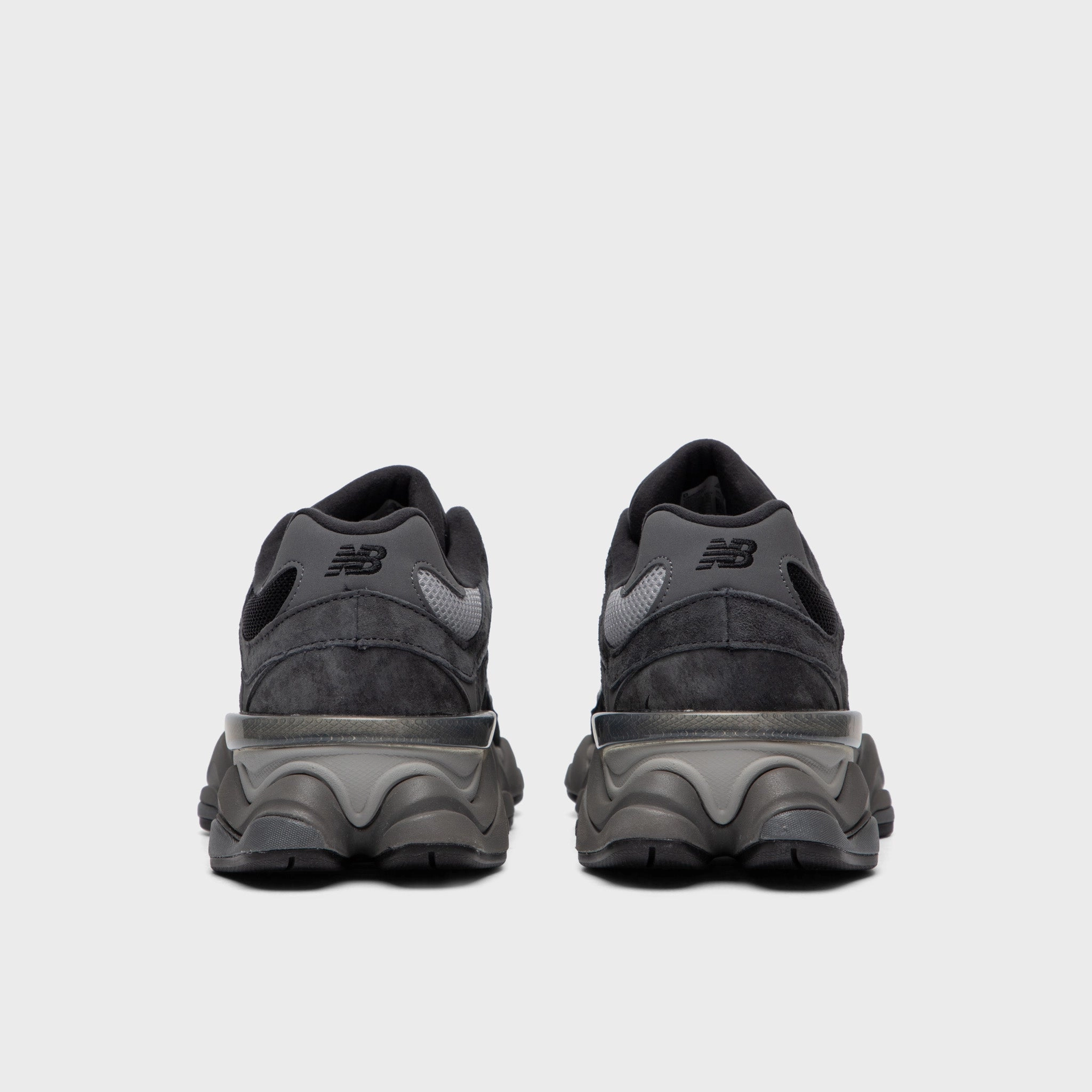 Colossal durability New Balance 9060 Black / Castlerock