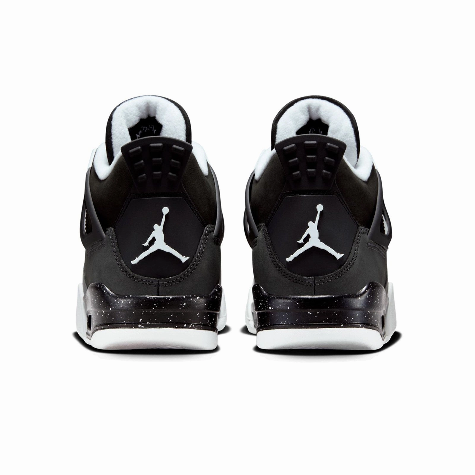 Air Jordan 4 Retro "Fear" Sneaker Repair Chic Tones