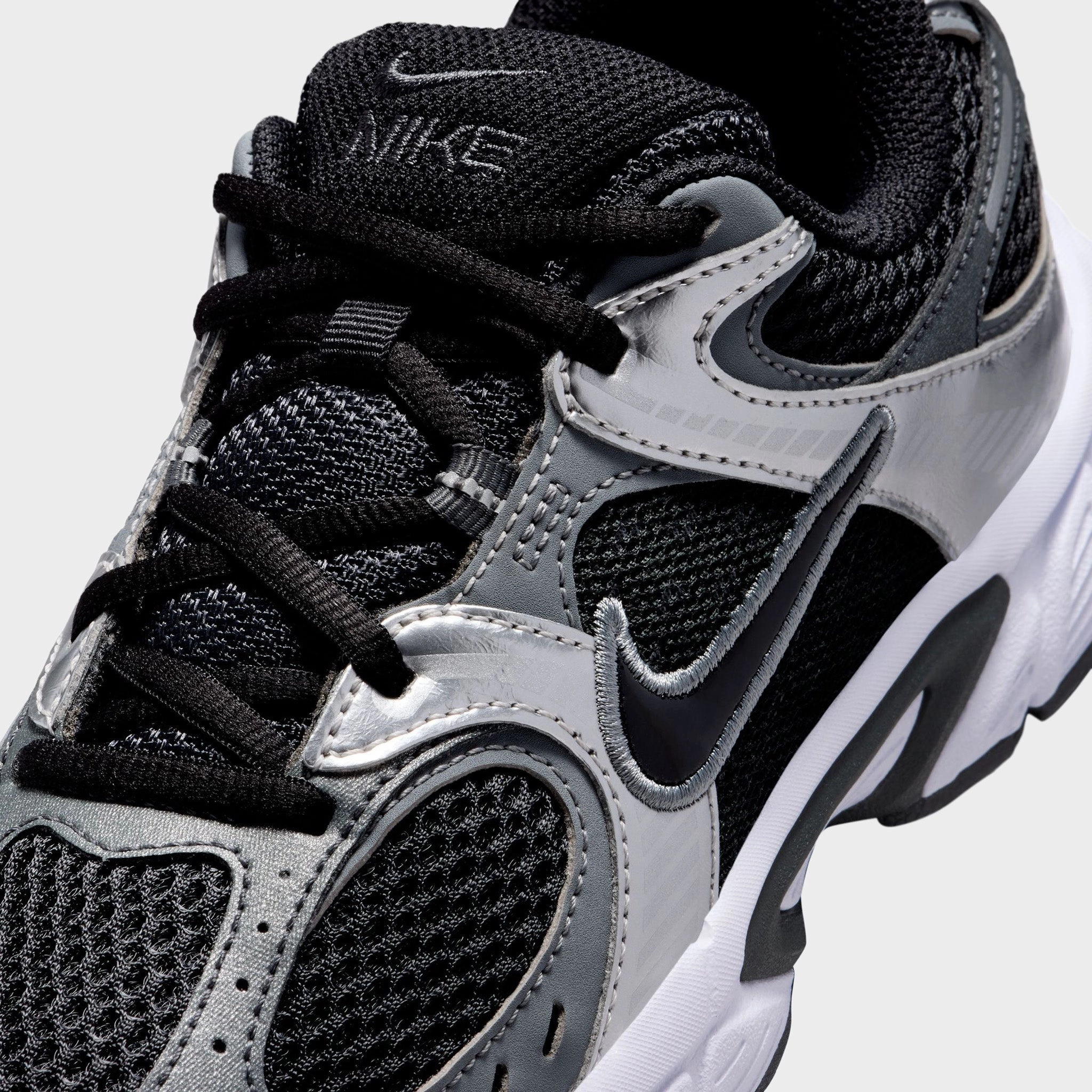 Roomy Feel Nike V5 RNR GS Black / Anthracite - Smoke Grey