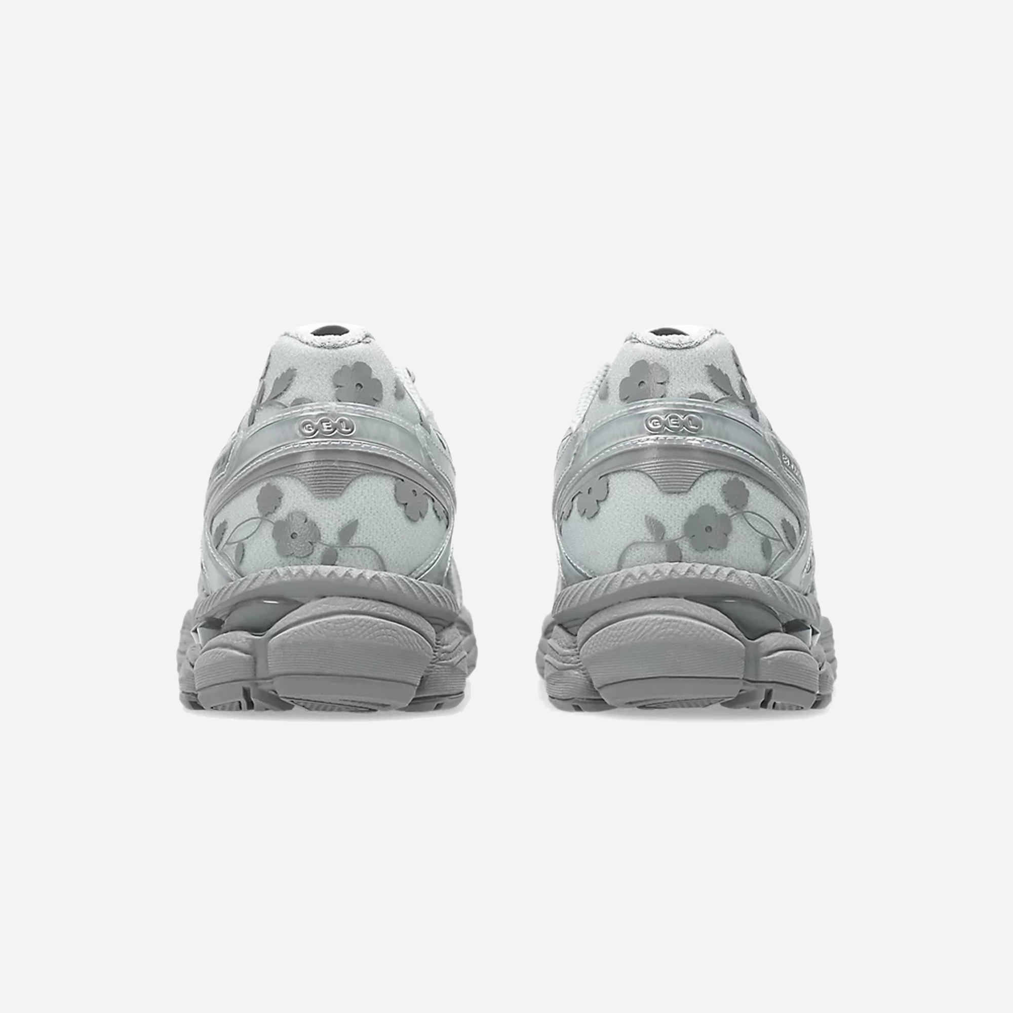 Anti Slip Tread no - tie running shoes ASICS | X CECILIE BAHNSEN GEL-CUMULUS 16 SSCB { GLACIER GREY/PURE SILVER