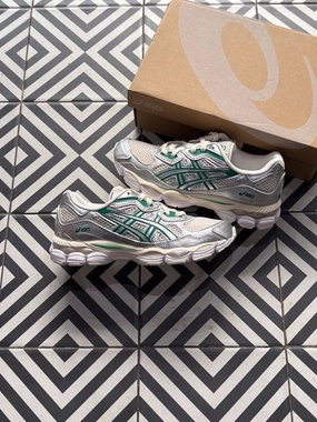 Asics Gel NYC Cream Kale (Taille 37) Ultra-soft breathability