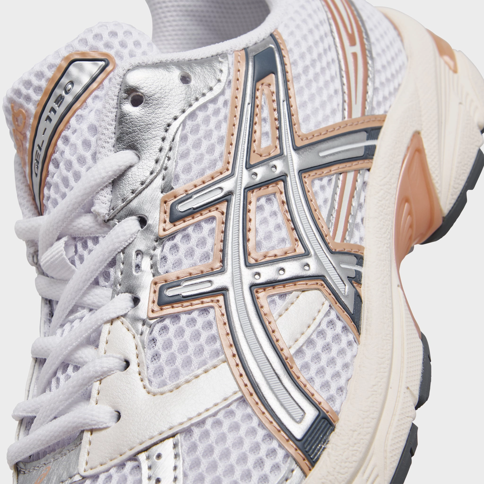 Herd Hike ASICS Women's Gel-1130 White / Pure Silver