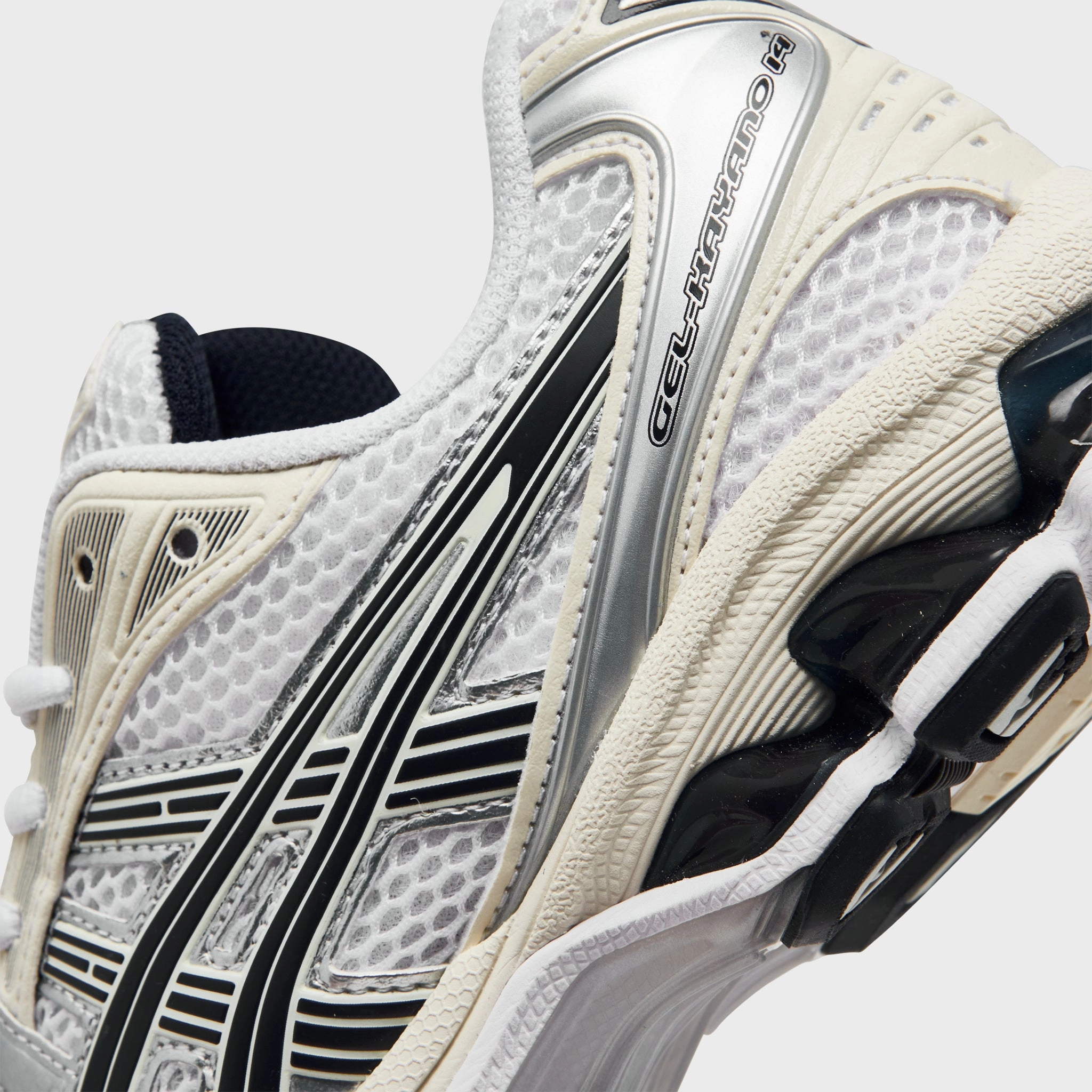 ASICS Women's Gel-Kayano 14 White / Midnight Fashionable Walk