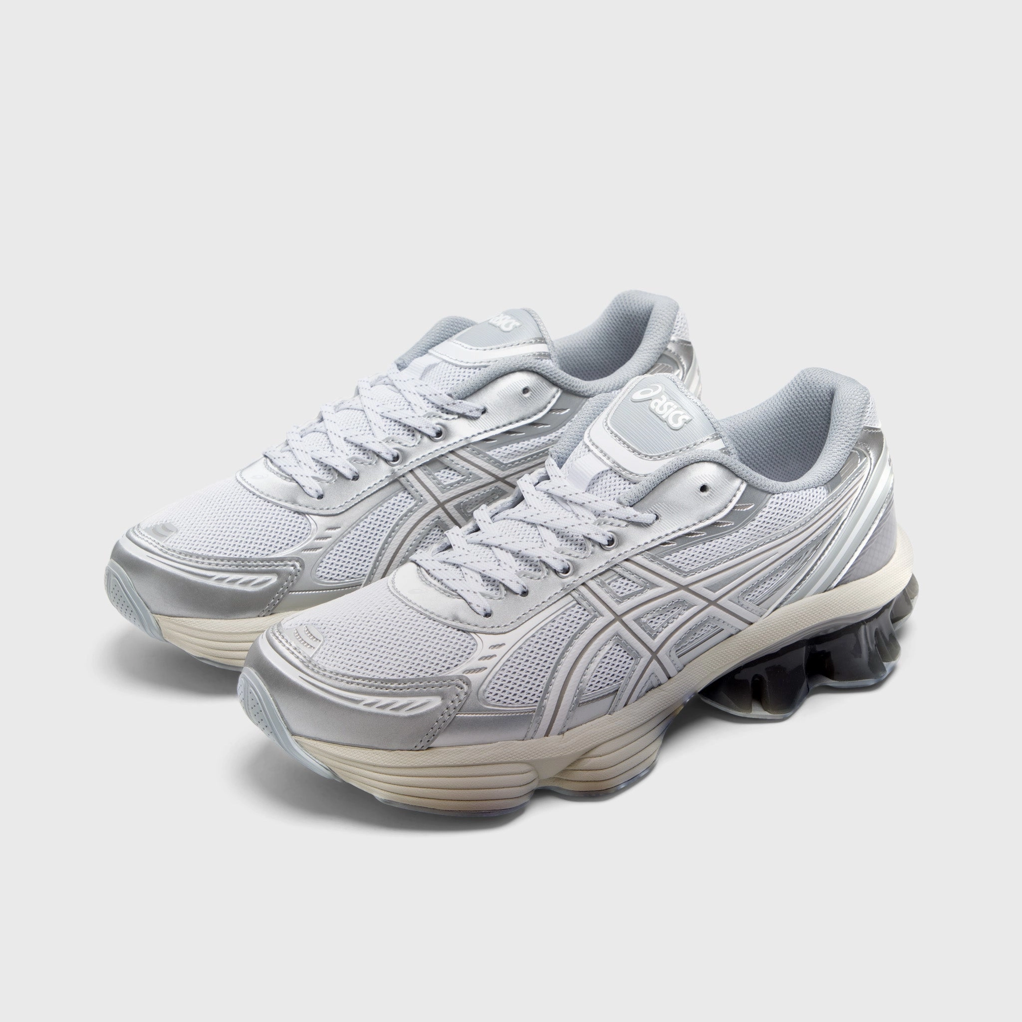 ASICS Women's Gel-Kinetic Fluent White / White Weekend Hike