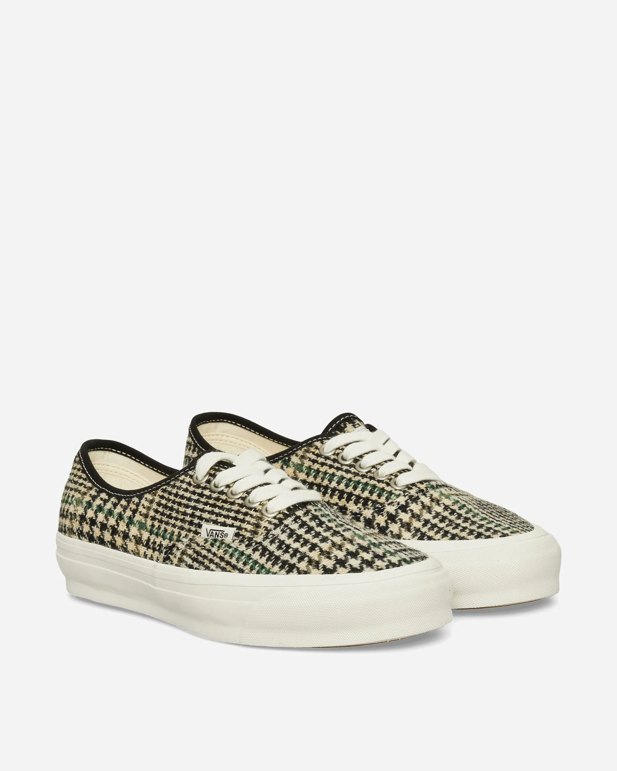 Midsole Foam Authentic LX 44 Sneakers Black / White