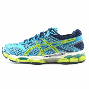 running in a subway station area shoes female running gear ASICS GEL-CUMULUS 16