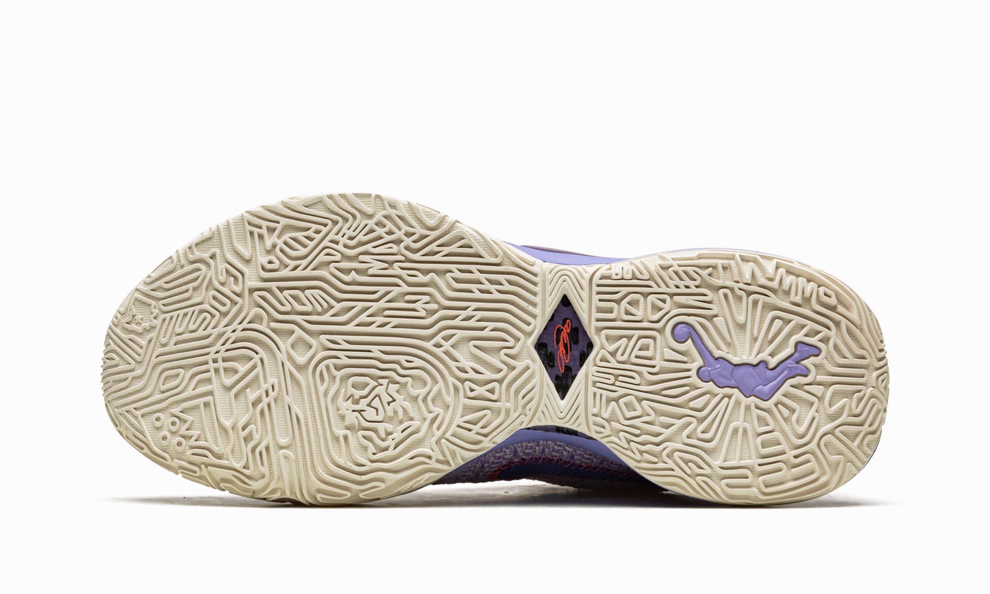 LeBron 20 "Violet Frost" Responsive Cushion Soft foam