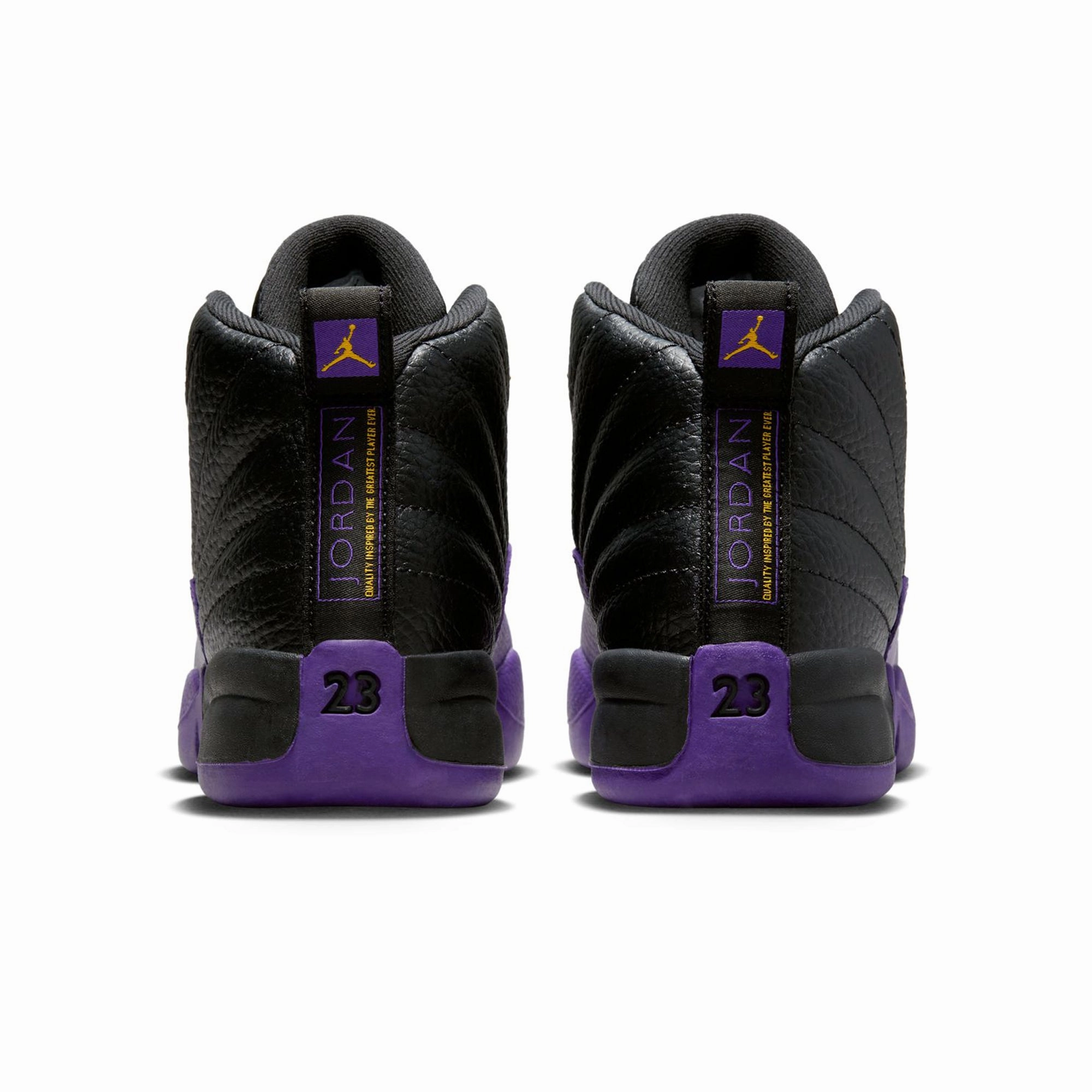 Walk Routine Sleek Silhouette Jordan 12 Retro 151186-057