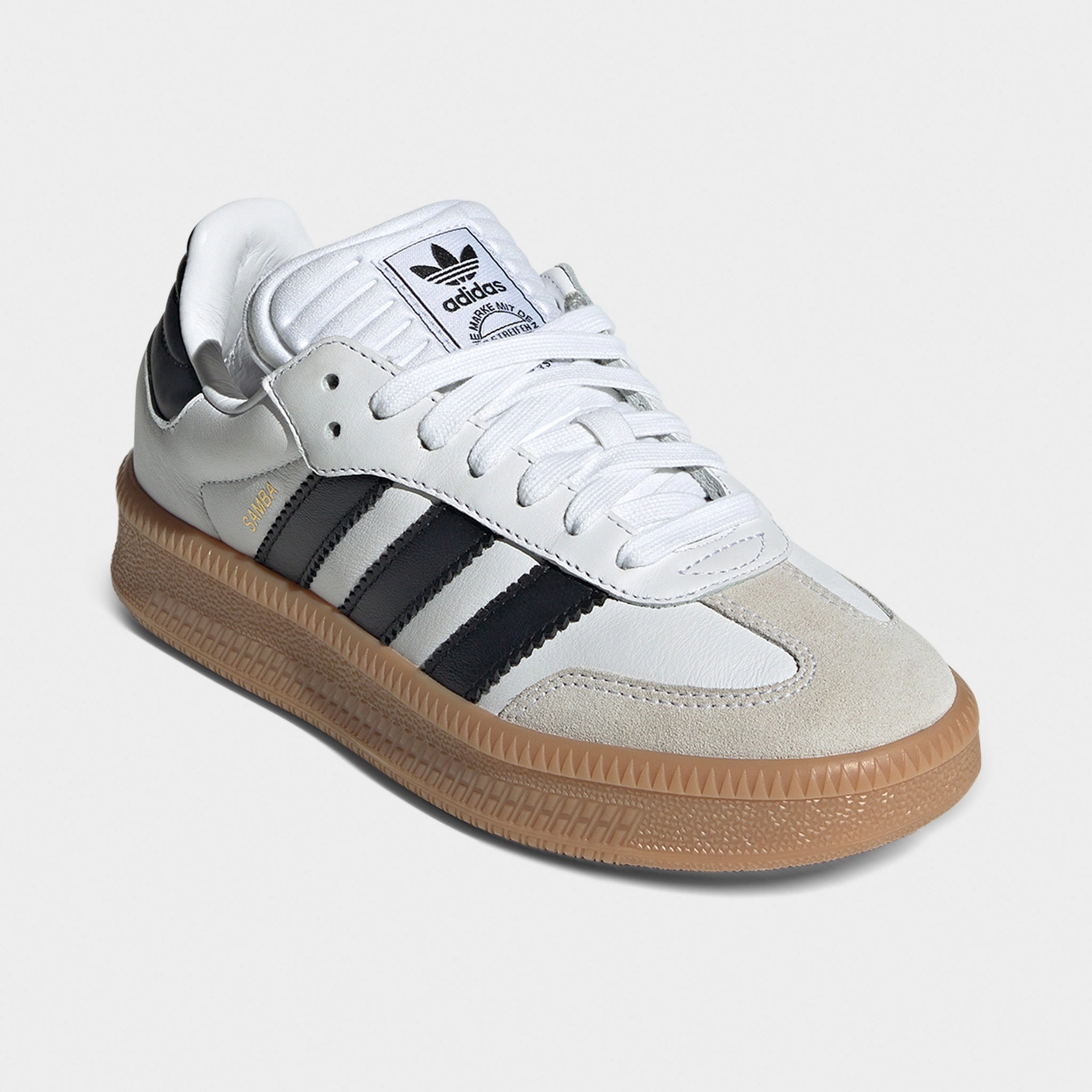 night stroll party look adidas Juniors' Samba XLG White / Black - Gum
